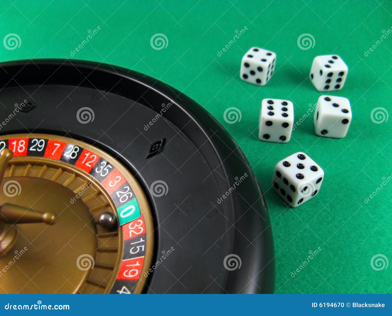 roulette and cubes gamble