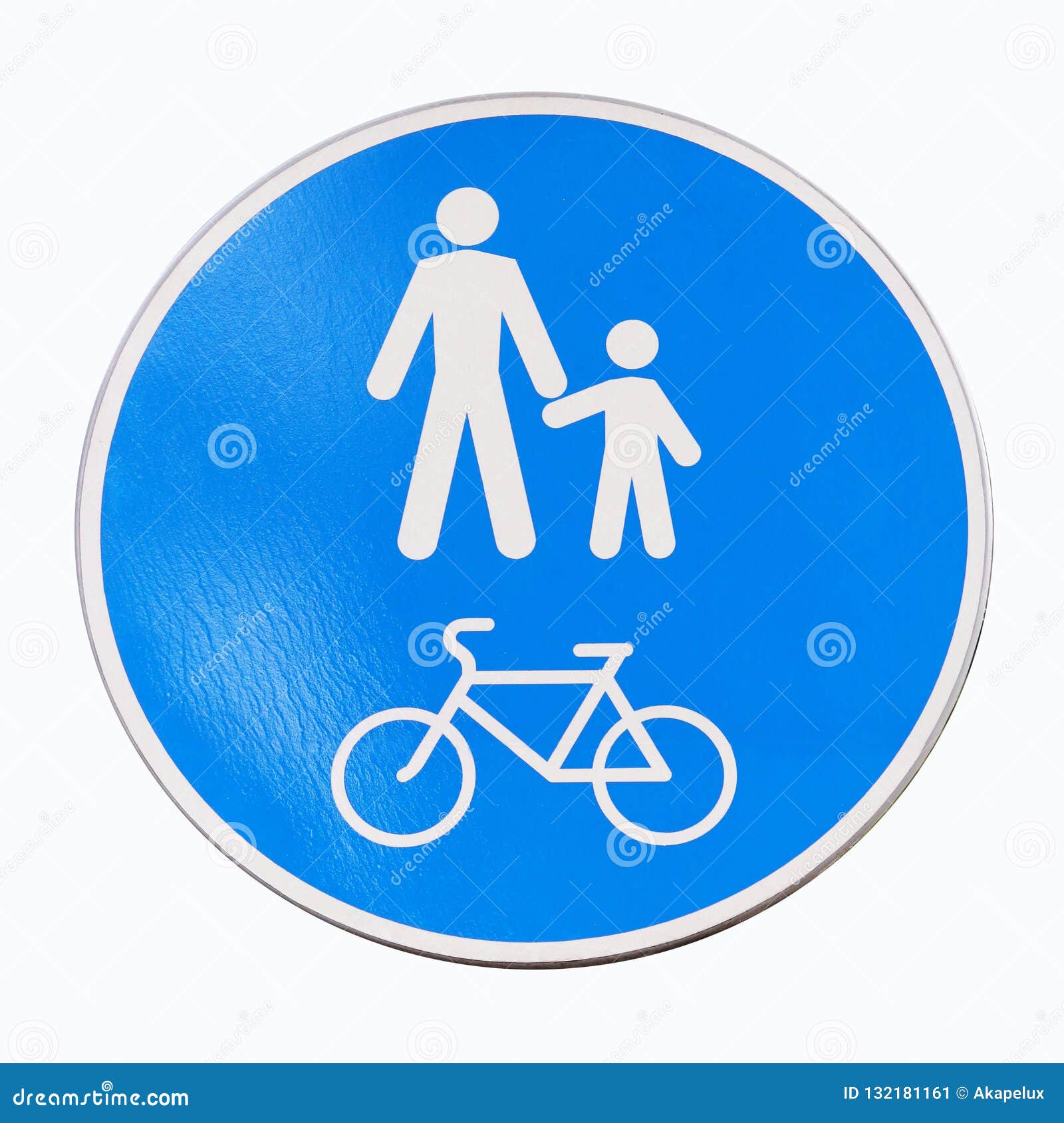 Đây là biển báo khu vực dành cho người đi bộ và xe đạp trên đường. Hãy nhấn vào hình ảnh để tìm hiểu thêm về cách giữ an toàn cho mình và các phương tiện giao thông khác trên đường phố.