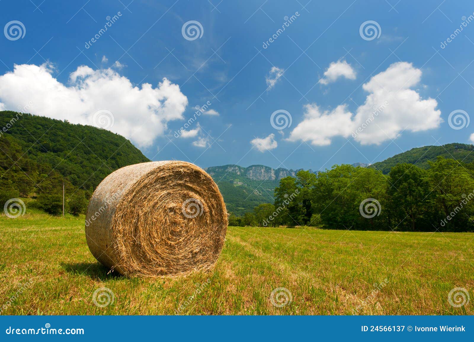 Round straw bales stock image. Image of mountains, grain 24566137