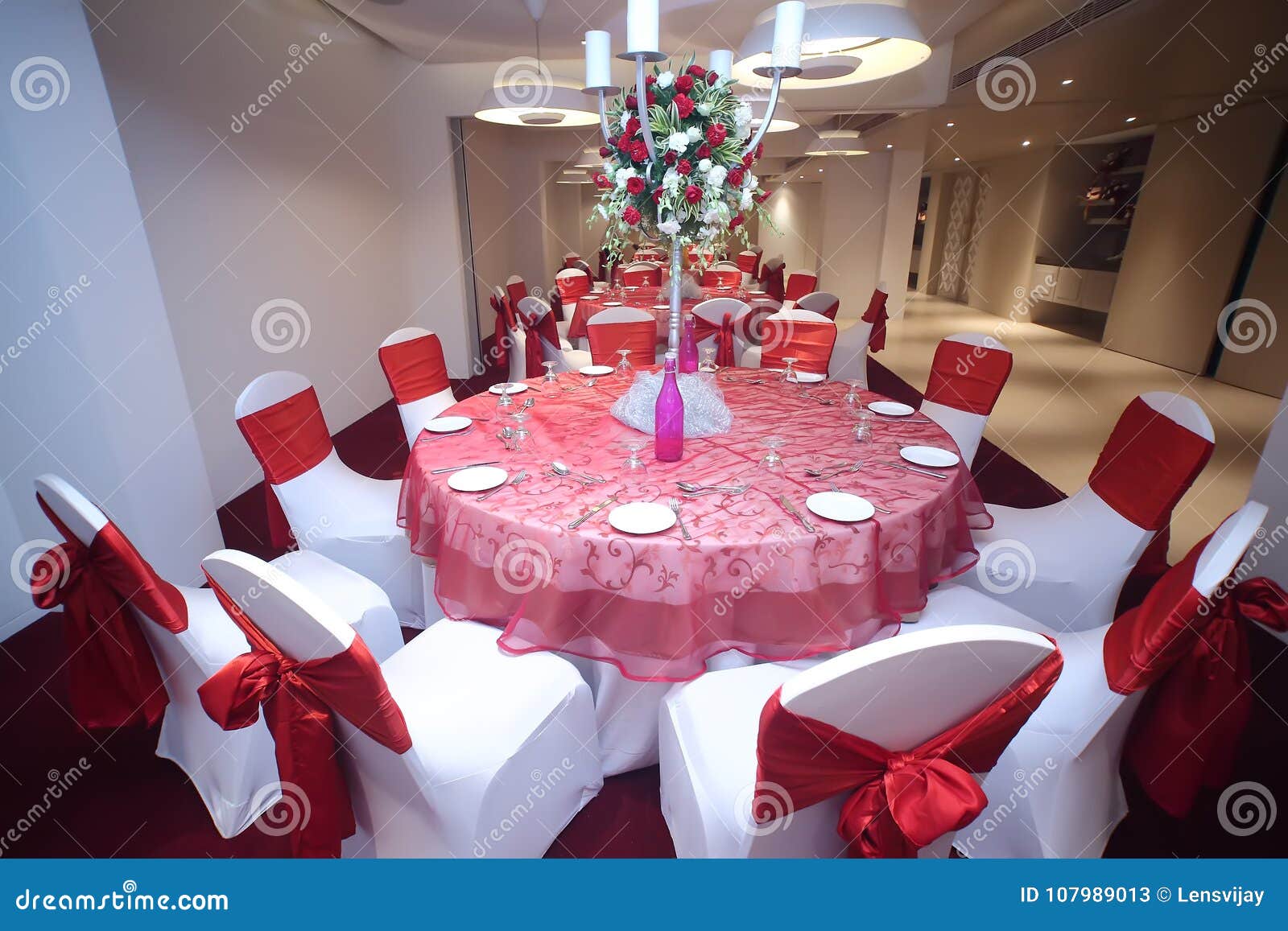 Round Table Set Up Party Stock Image Image Of Private 107989013