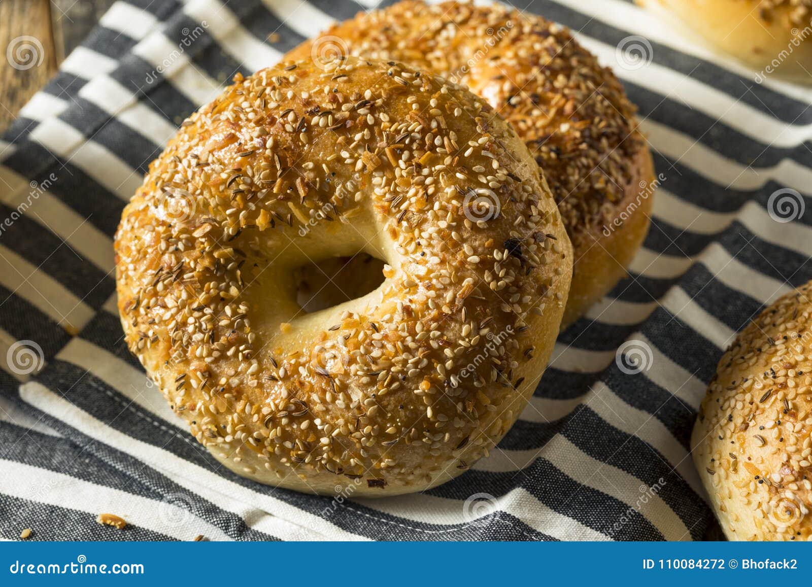 Round Warm Everything Bagels Stock Photo Image of multi, grain 110084272