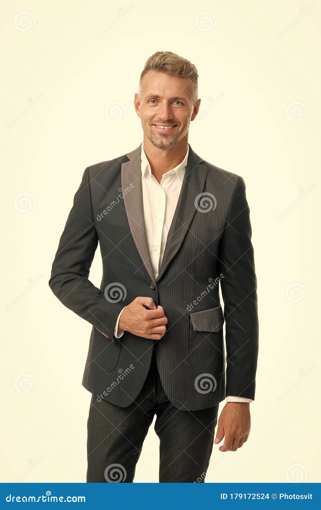 Roupa Elegante Para Evento. Cavalheiro Barbeiro Moderno. Conceito De  Barbearia. Homem Bem Educado Machão Bonitão Vestido Preto Foto de Stock -  Imagem de criado, terno: 179172524