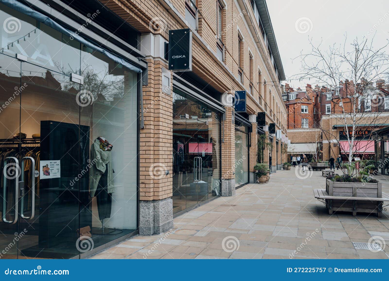 Row of Shops in Sloane Square, London, UK Editorial Photography - Image of  area, outdoor: 272225757