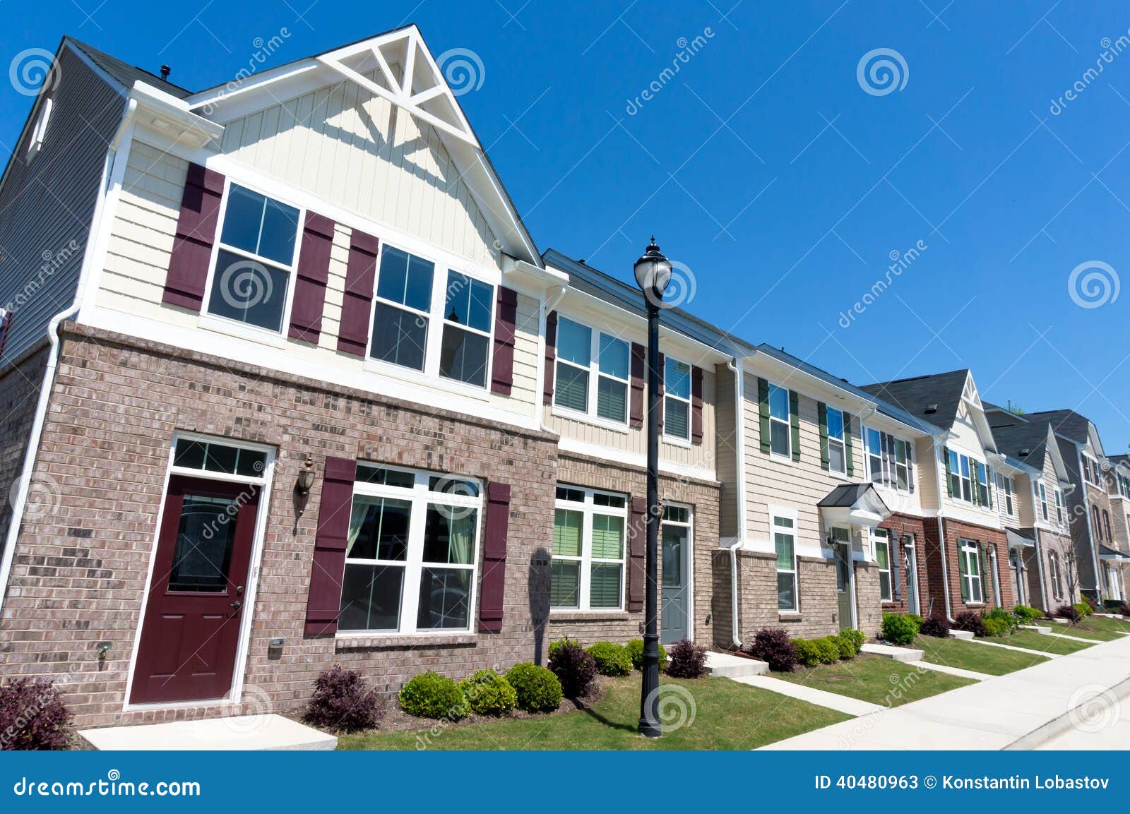 row of town homes