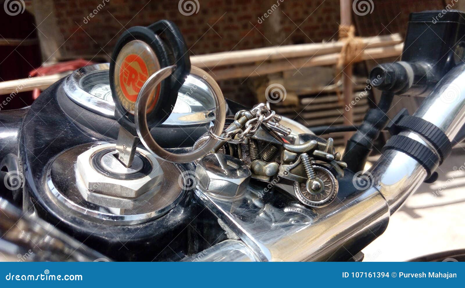 Royal Enfield Bullet 350 editorial stock image. Image of chains 107161394