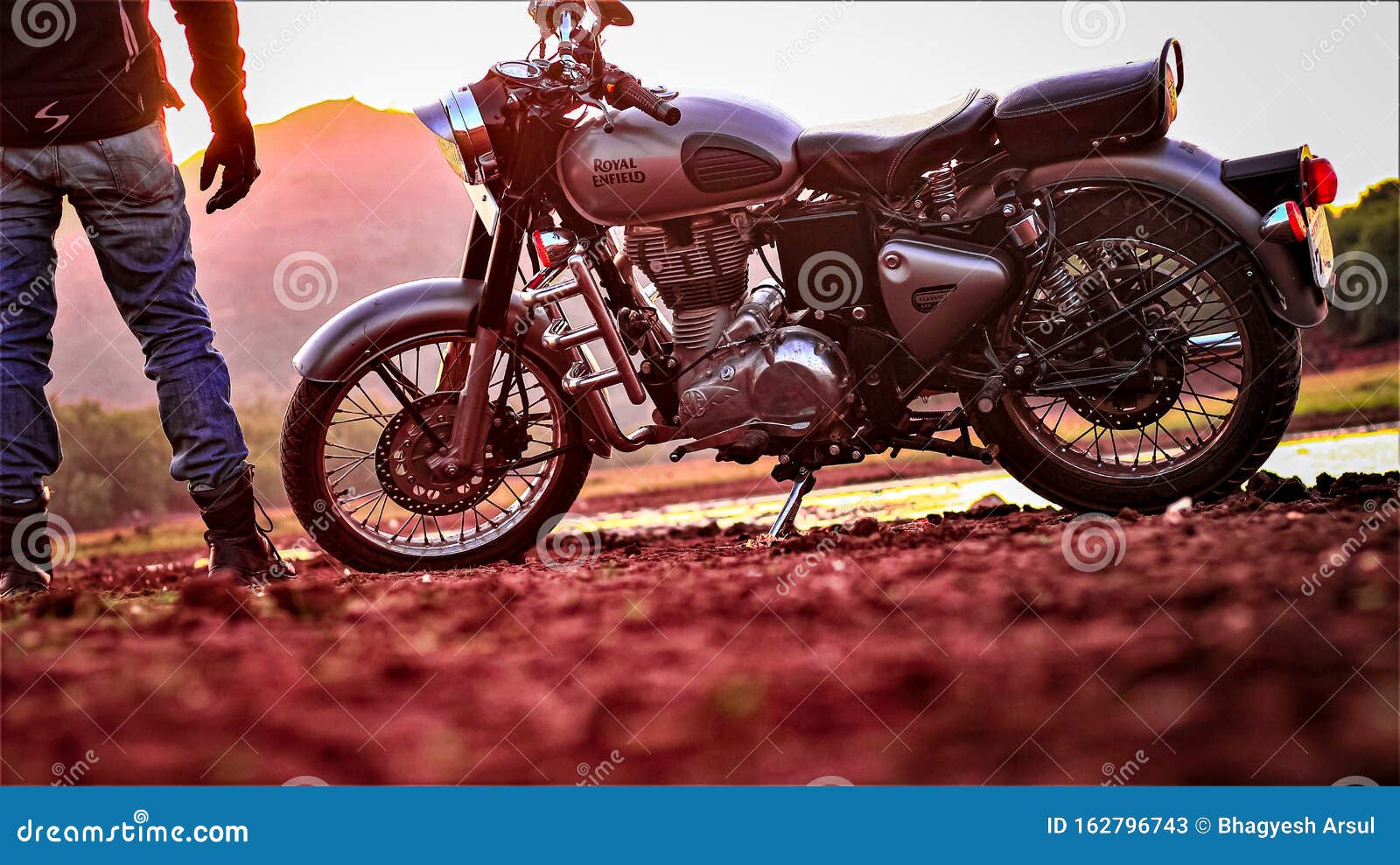 500 Royal Enfield Wallpapers HD  Download Free Images  Stock Photos On  Unsplash