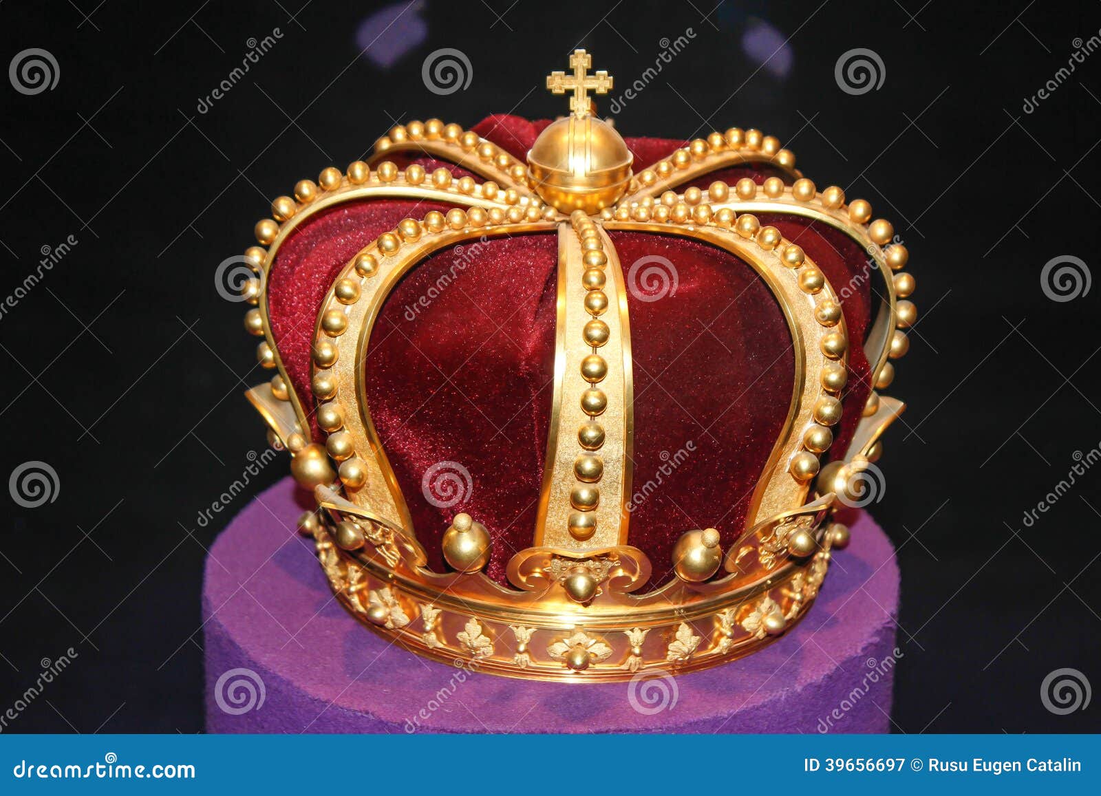royal gold crown