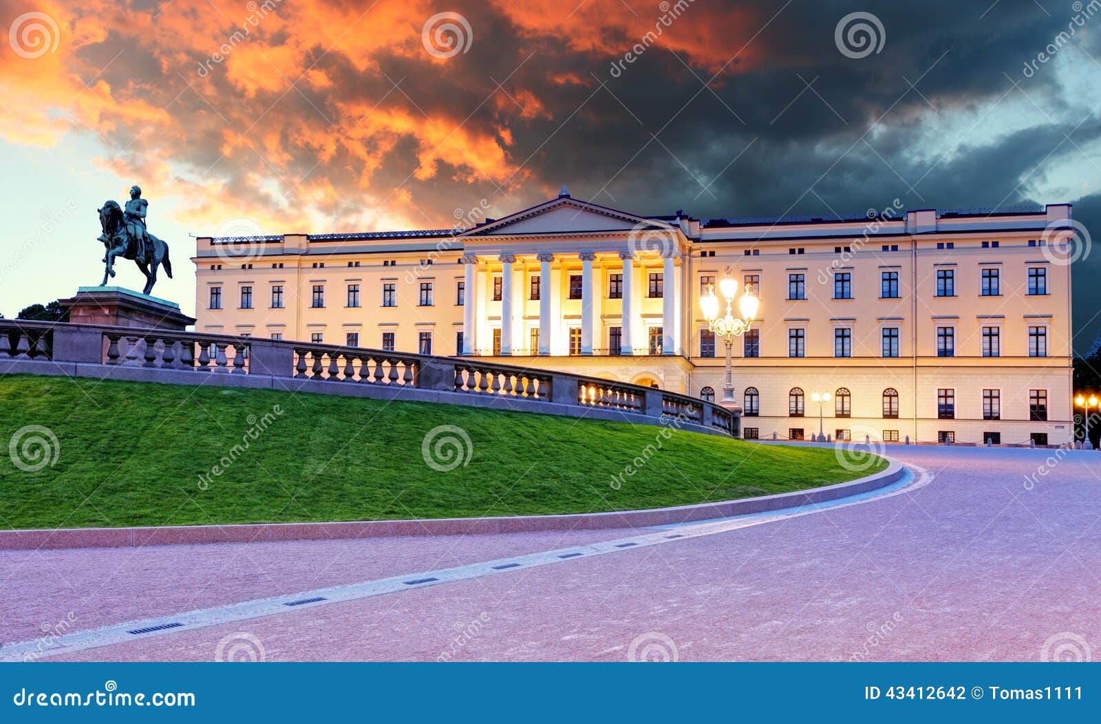 royal palace in oslo, norway