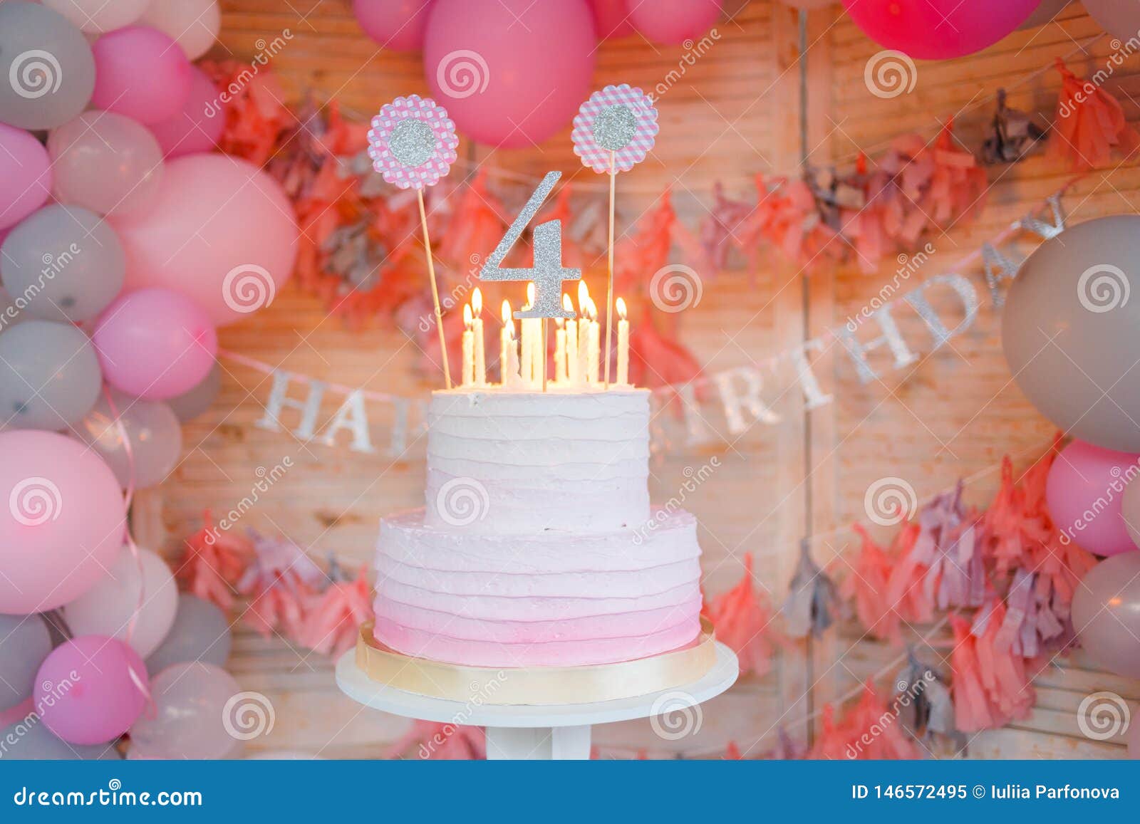 jury Slaapkamer kiespijn Roze Koekje Voor De Verjaardag Van Meisjes Stock Afbeelding - Image of  gift, kleur: 146572495