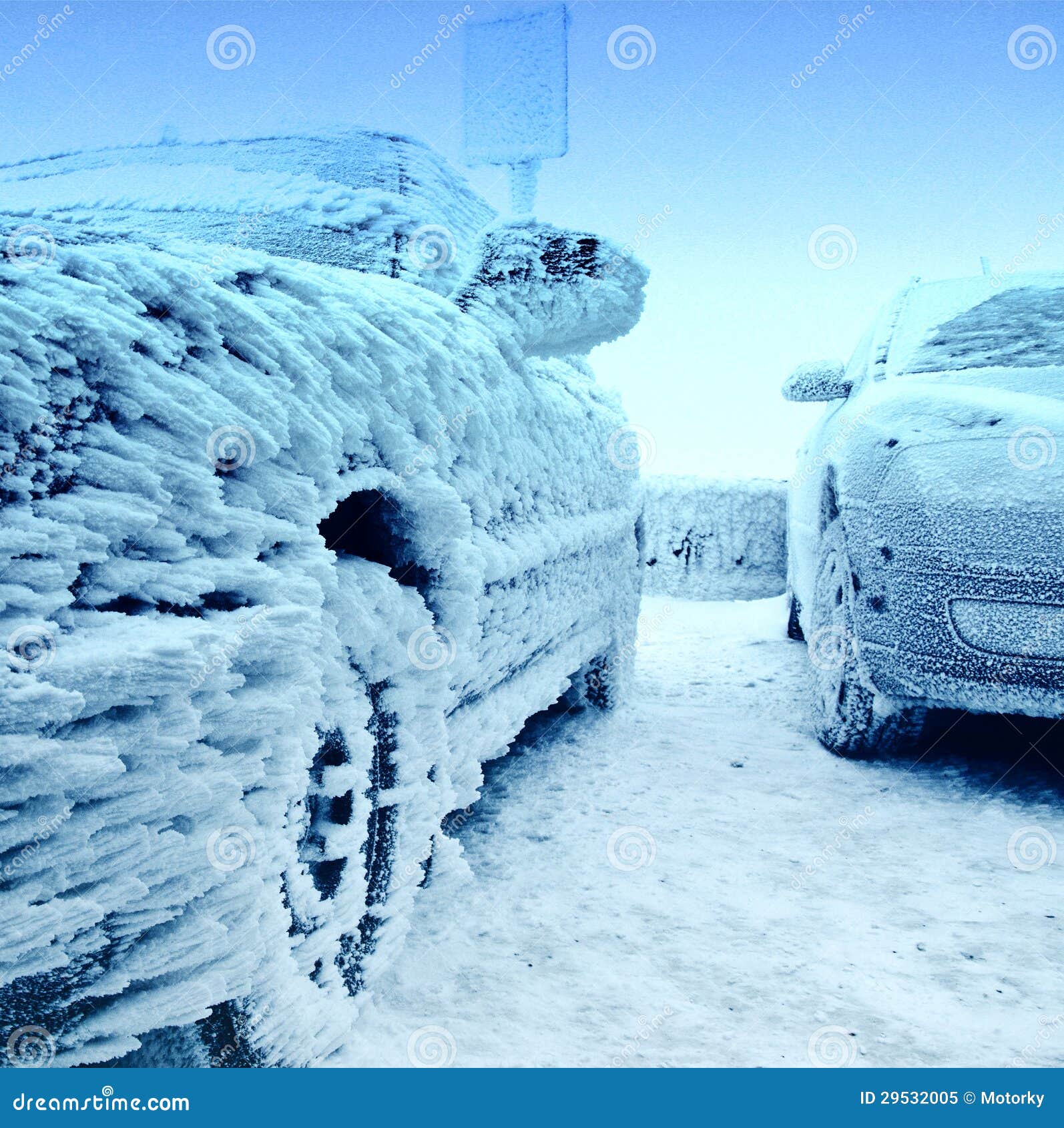 Rozen car at winter stock image. Image of icing, icicles 29532005