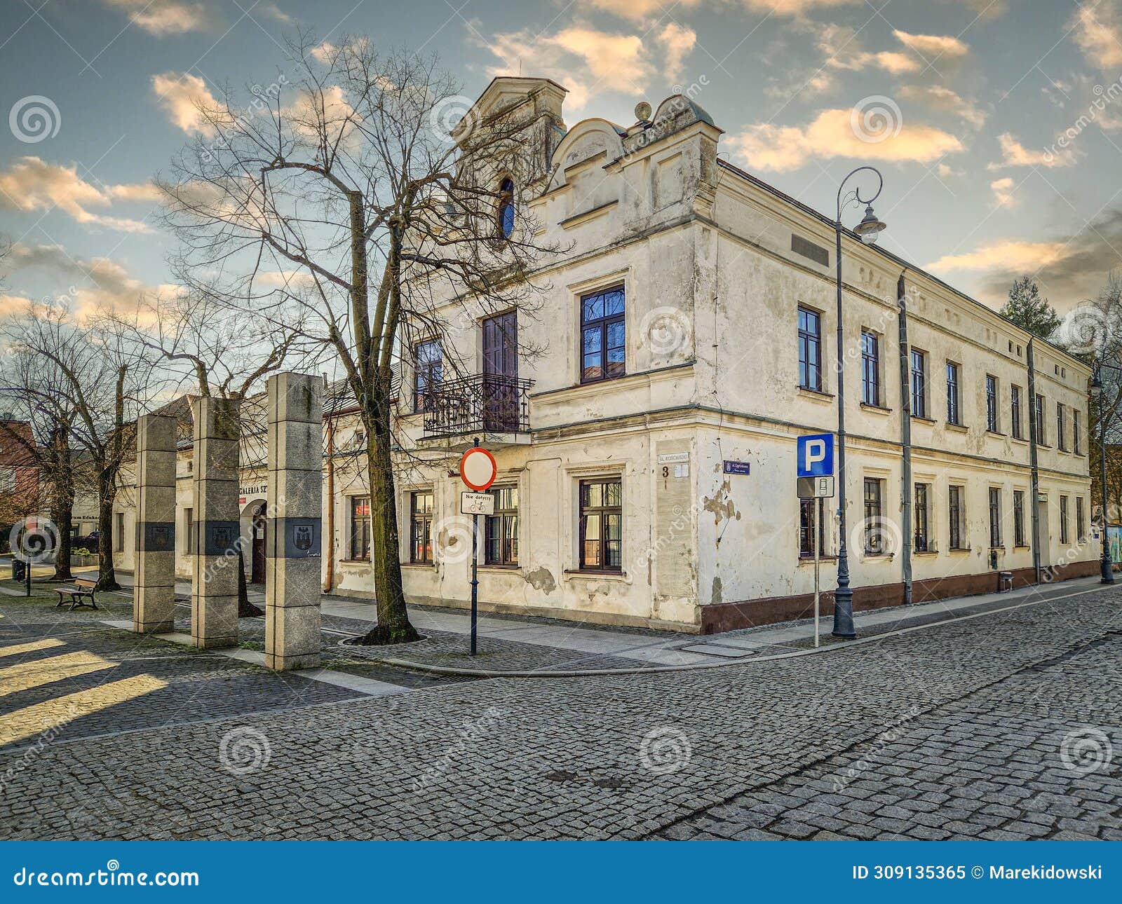 rt gallery building in sieradz, poland.