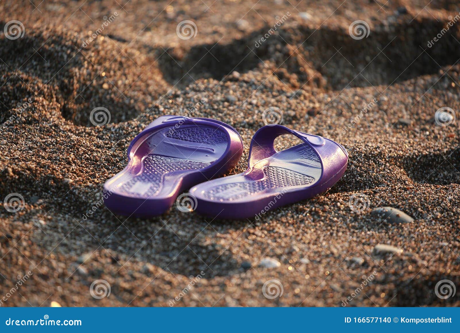 city beach slippers