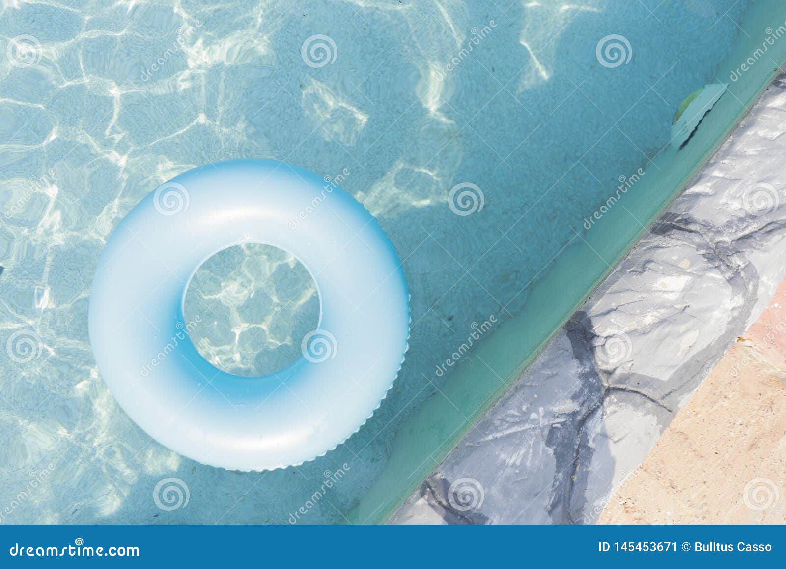 mesh pool ring