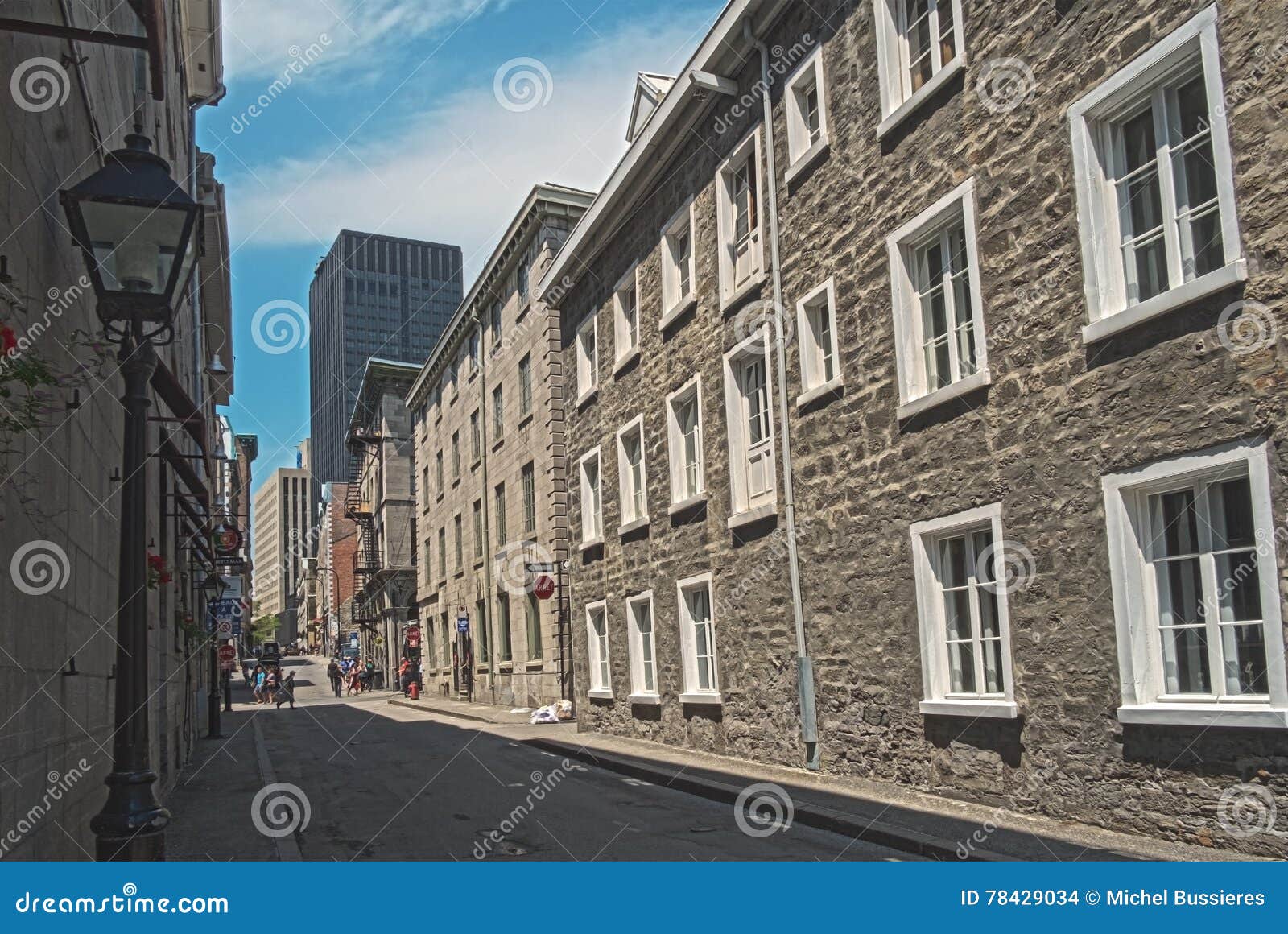 Rue De SaintFrancoisXavier Image stock éditorial Image du course