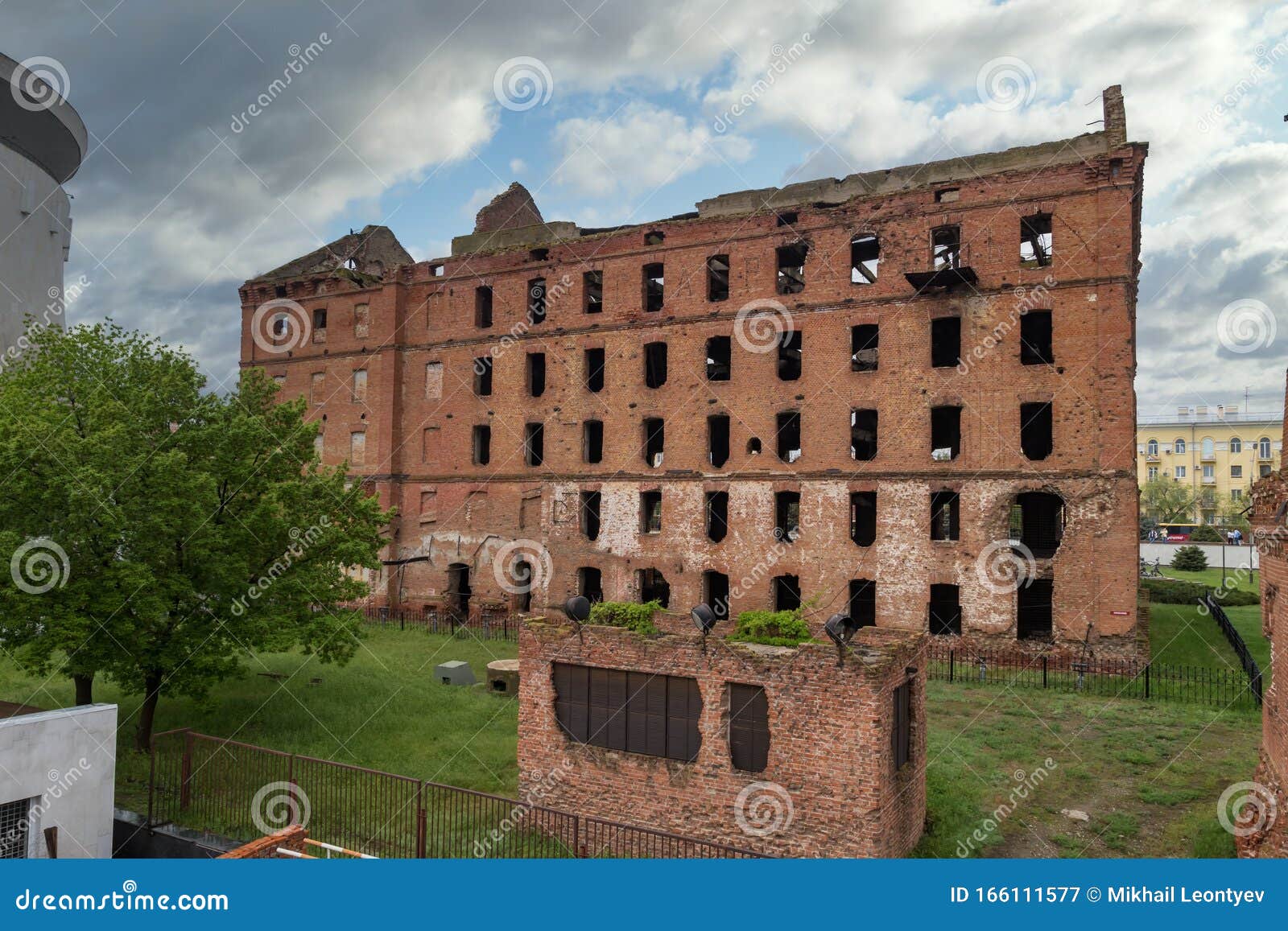Ruinas De La Casa De Pavlov En Volgogrado, Stalingrado Segunda Guerra  Mundial Rusia Imagen de archivo - Imagen de rusia, veteranos: 166111577