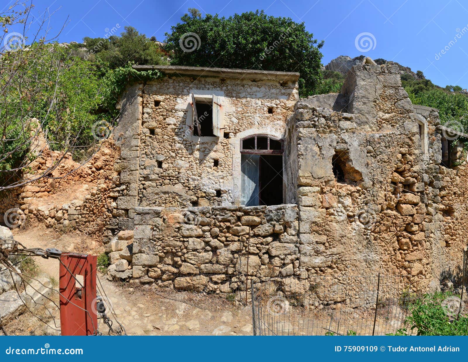 Maison Grec Antique Ventana Blog