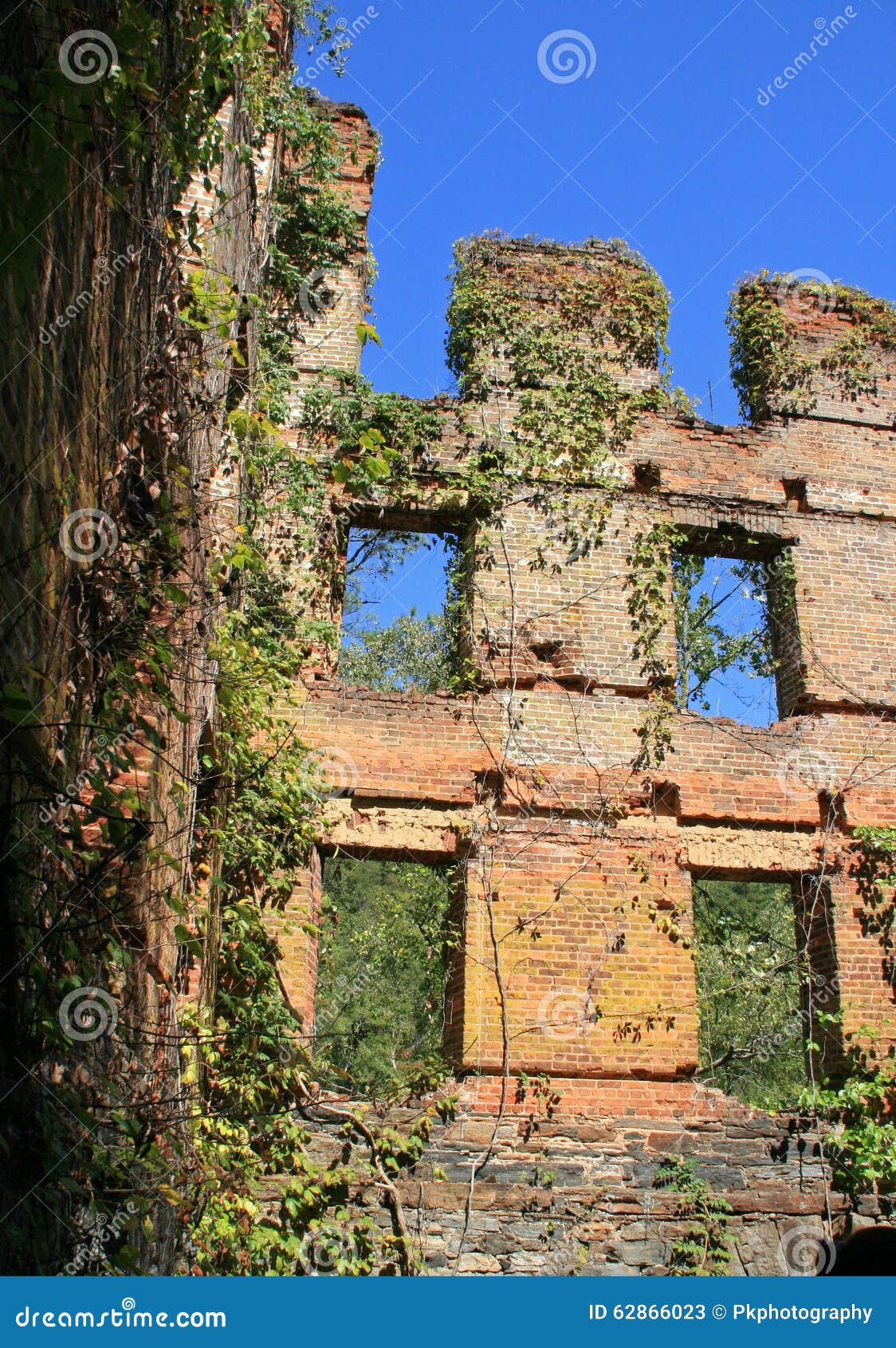 ruins of new manchester manufacturing company mill at sweetwater creek state park in georgia