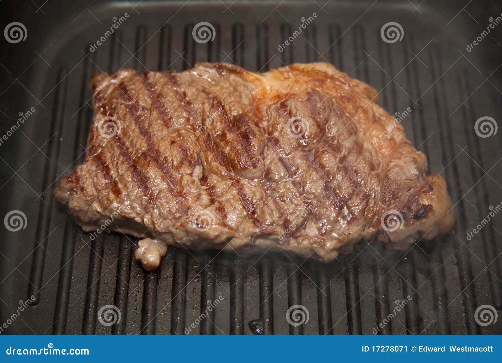 Rump steak cooking in pan stock image. Image of appetizing 17278071