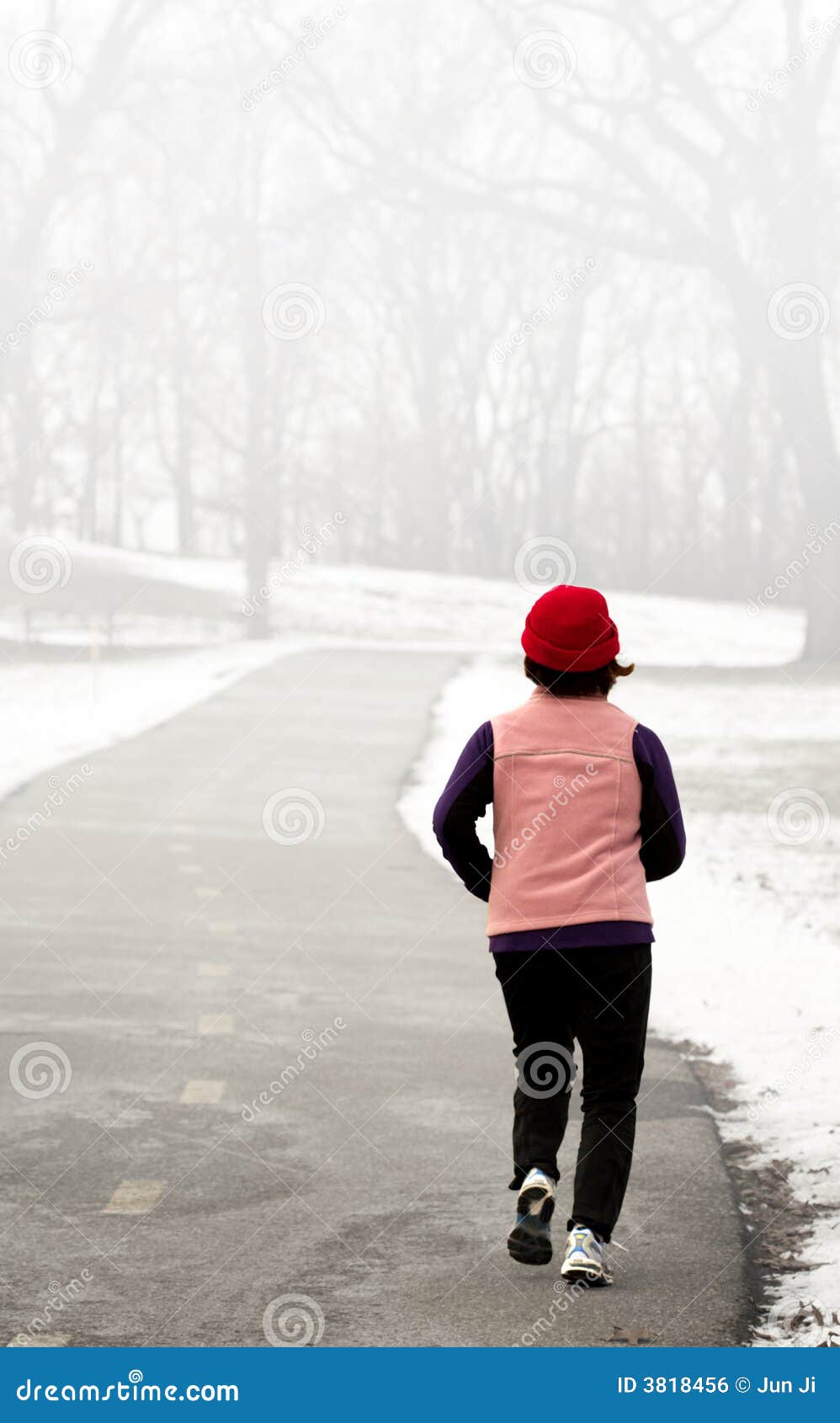 Running in a foggy morning stock photo. Image of trail - 3818456