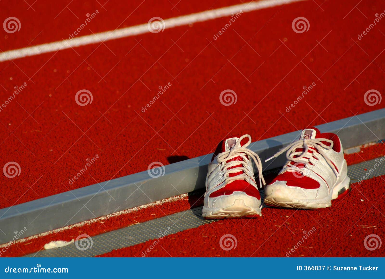 Cheerful Southeast Asian Female Runner In Sports Attire Do Some