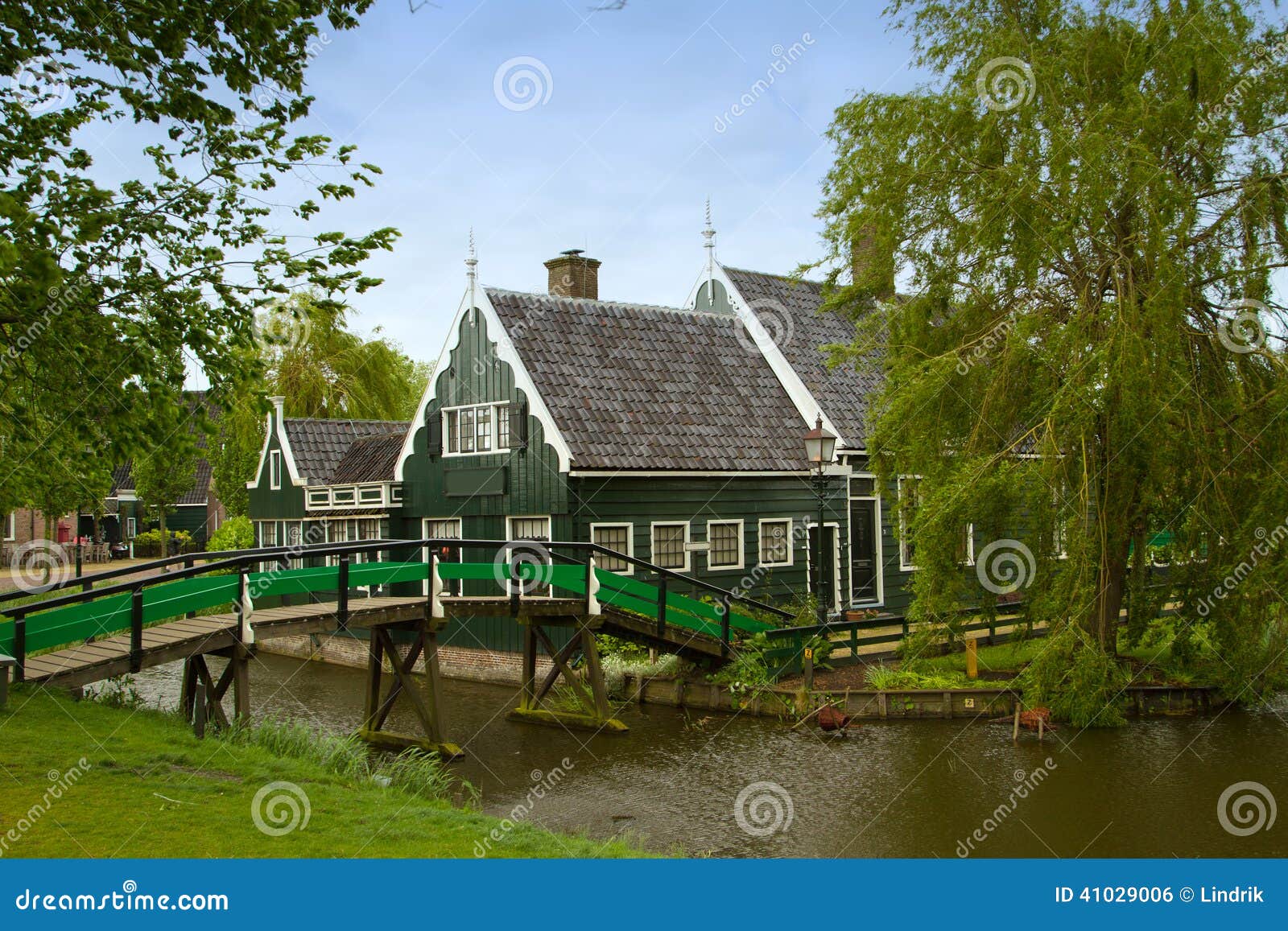 Rural Dutch Scenery of Small Old Houses and Canal in Zaanse, Net Stock ...