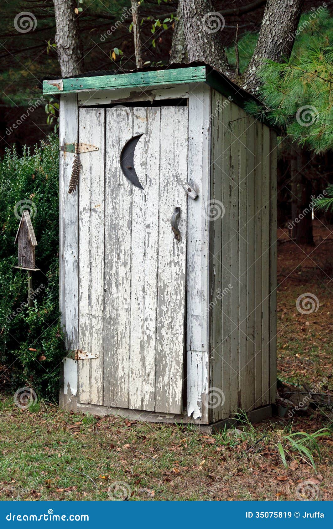 Rural Outhouse Royalty Free Stock Images - Image: 35075819