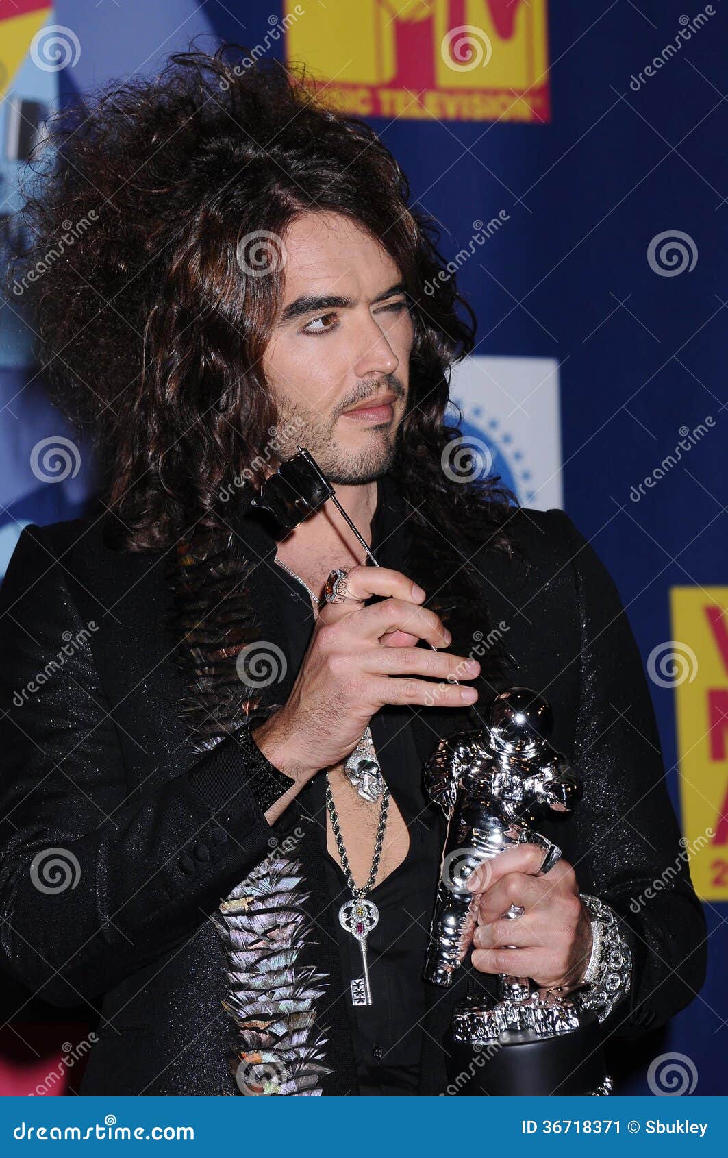 Russell Brand foto editorial. Imagen de video, sitio 36718371