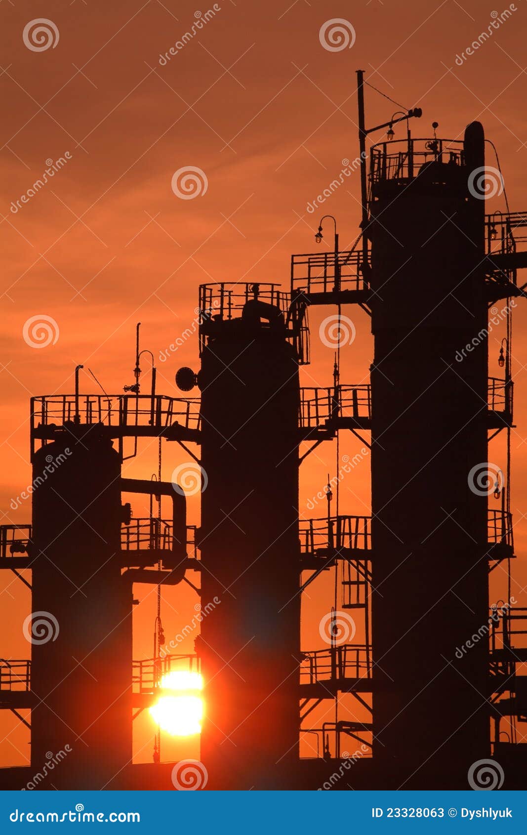 russian oil and gas industry. the refining factory