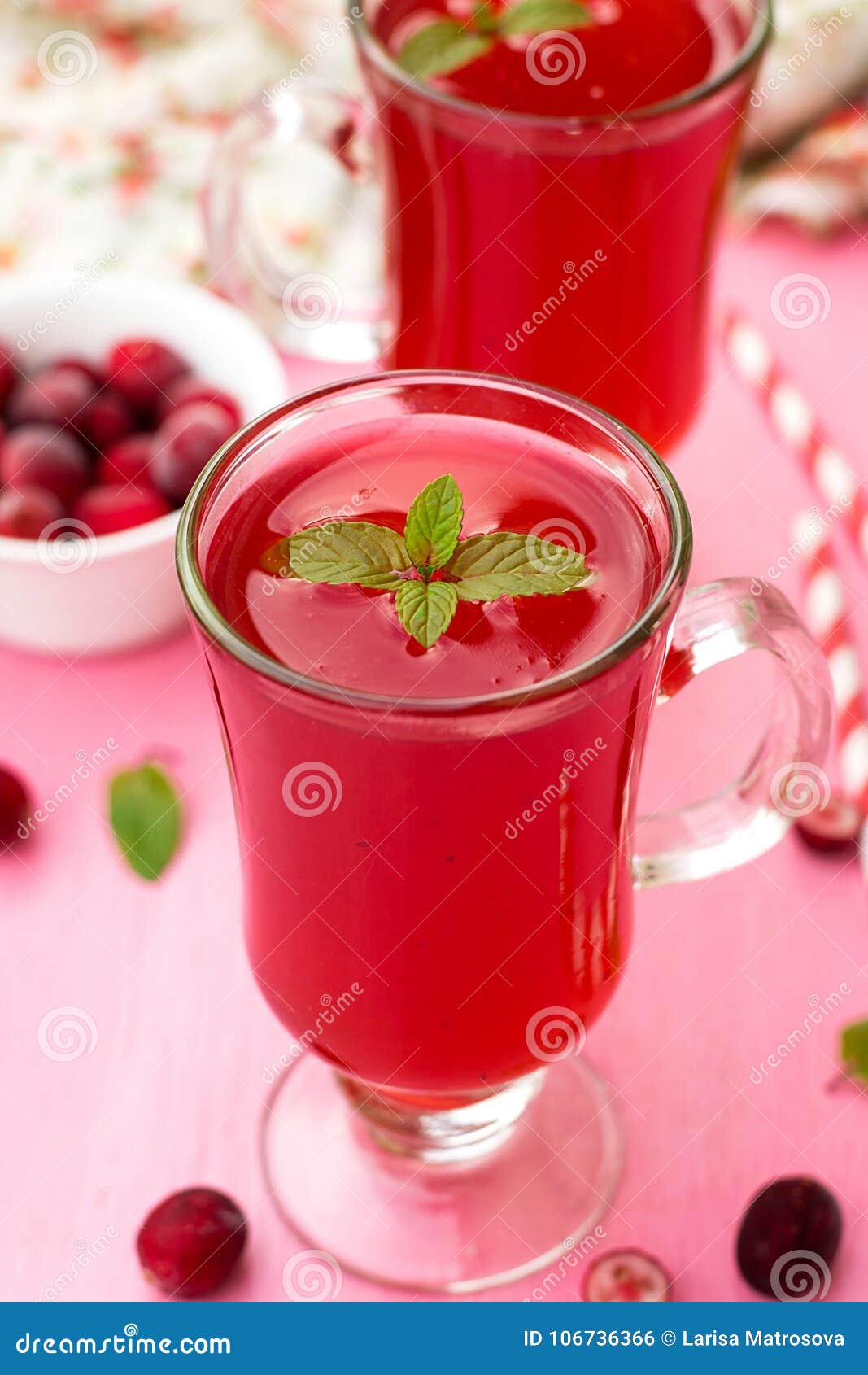 russian traditional drink kissel with cranberries and mint