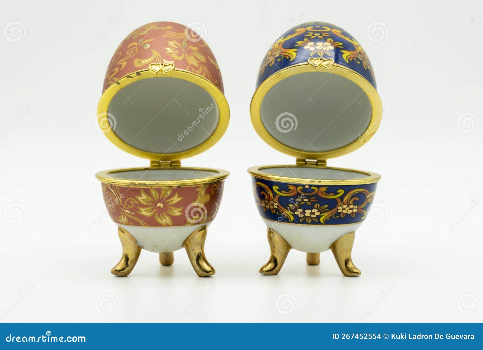 russian typical decorated eggs