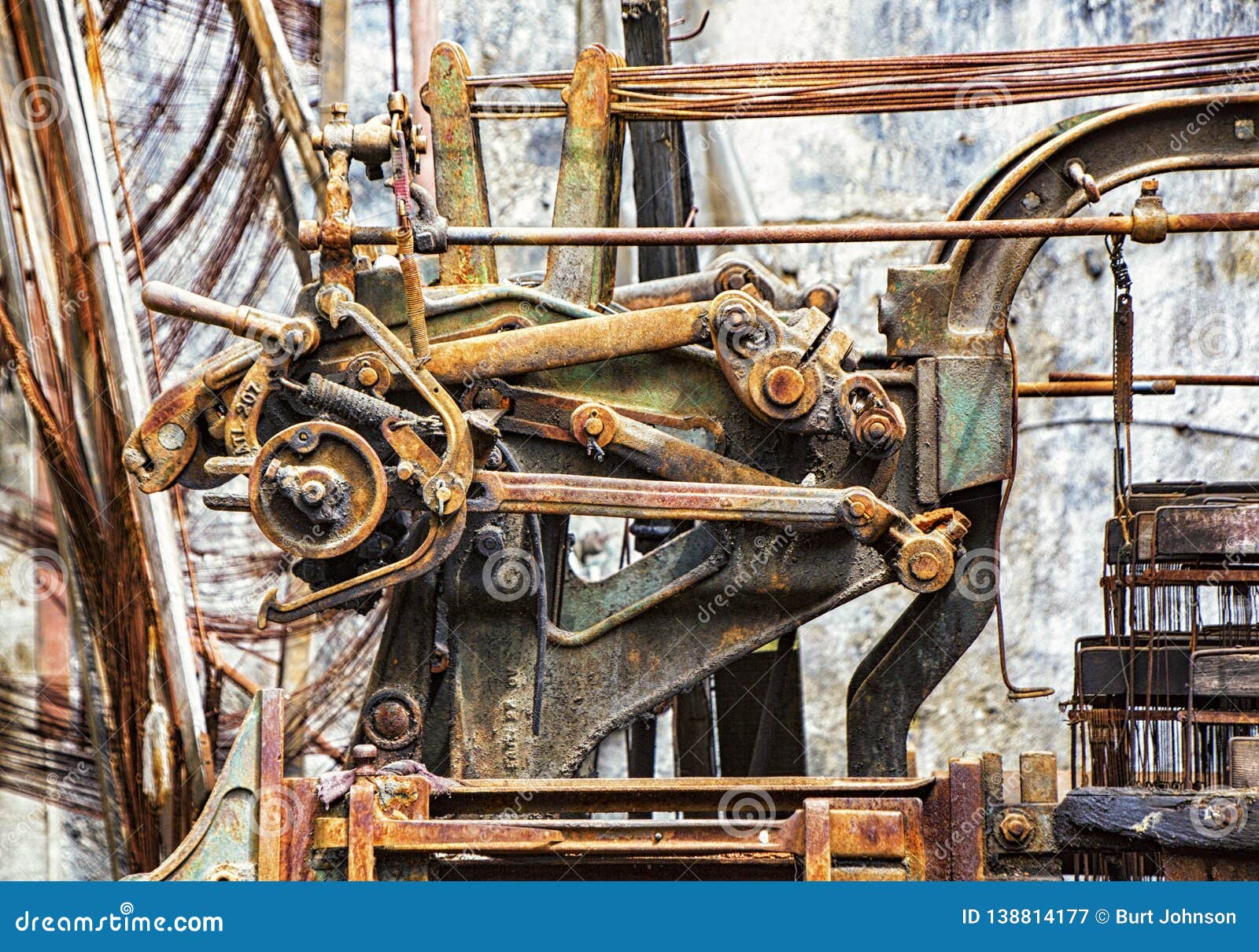 Rusted old printing press stock image. Image of metallic 138814177