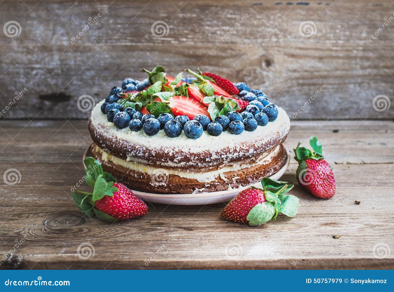 Rustic Spicy Ginger Cake with Cream-cheese Filling, Fresh Strawberries ...