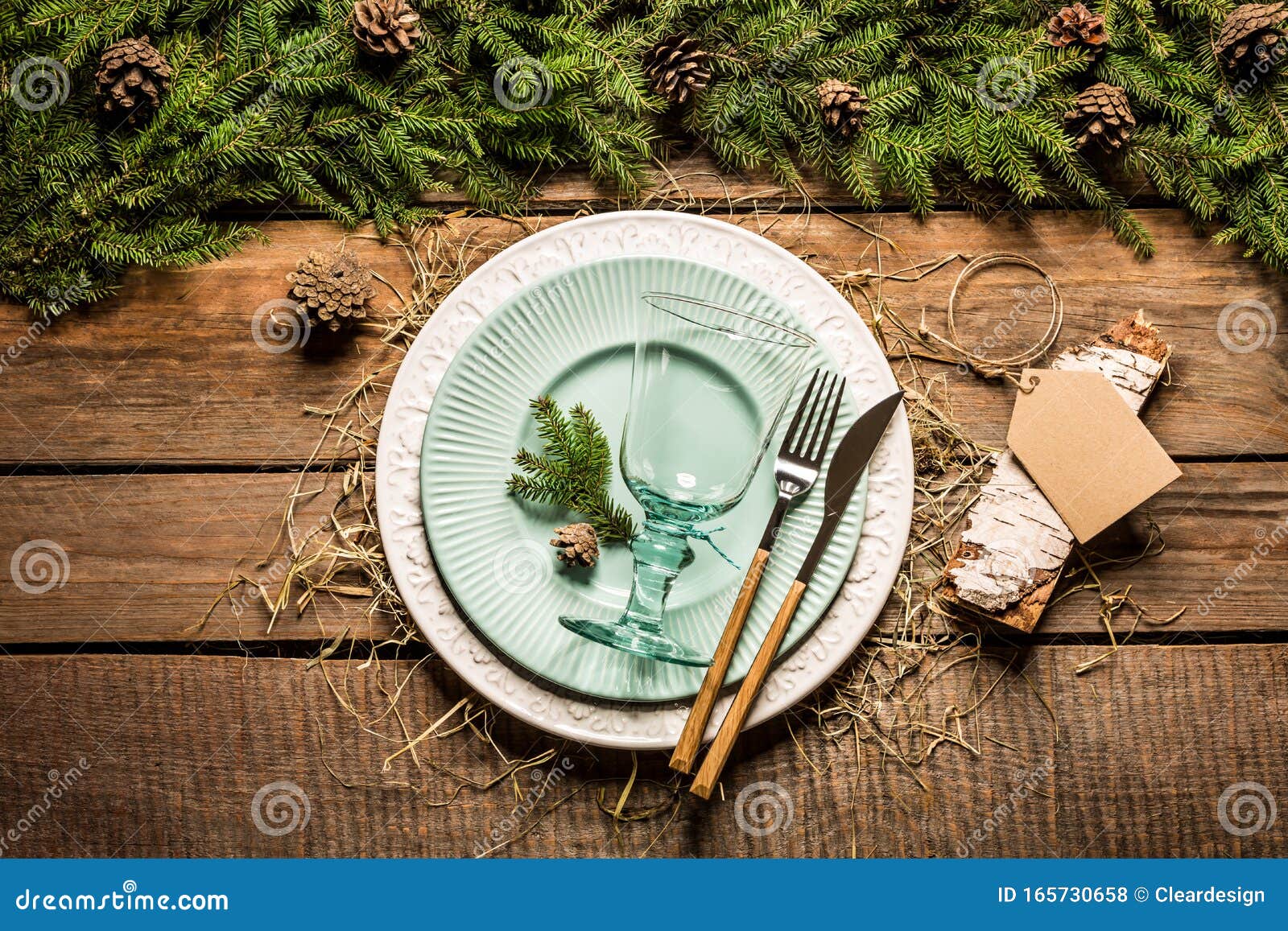 Rustige Kerstmis of Bosbruiloft-tafel Met Ontwerp Stock Foto - Image of ...