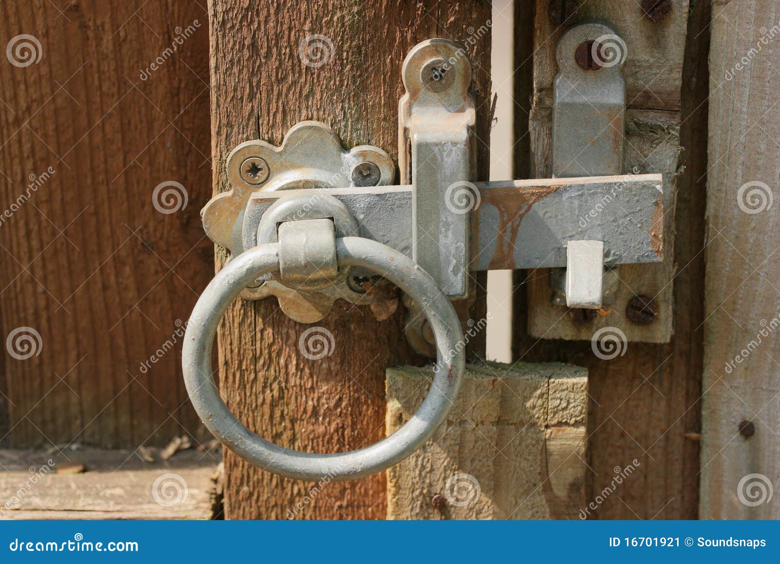 Rustikaler Gartentor-Riegel Stockbild - Bild von garten, englisch