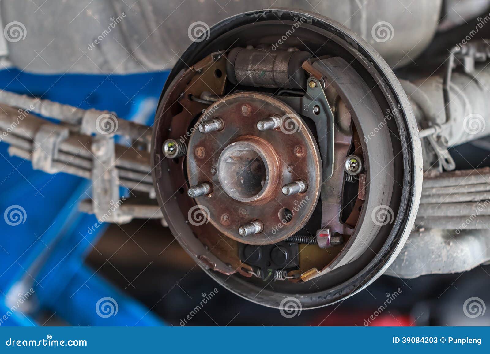 Rusty Drum Brake, Close up stock image. Image of mechanic 39084203