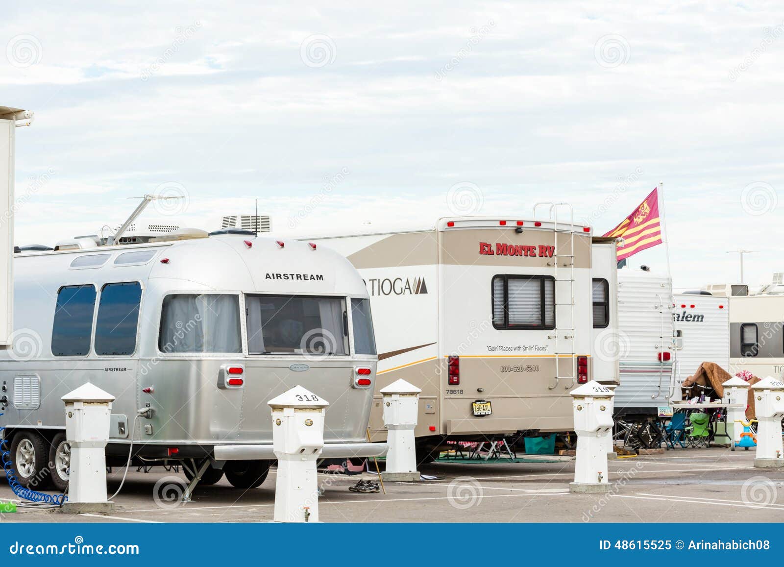 RV camping editorial image. Image of nature, america 48615525