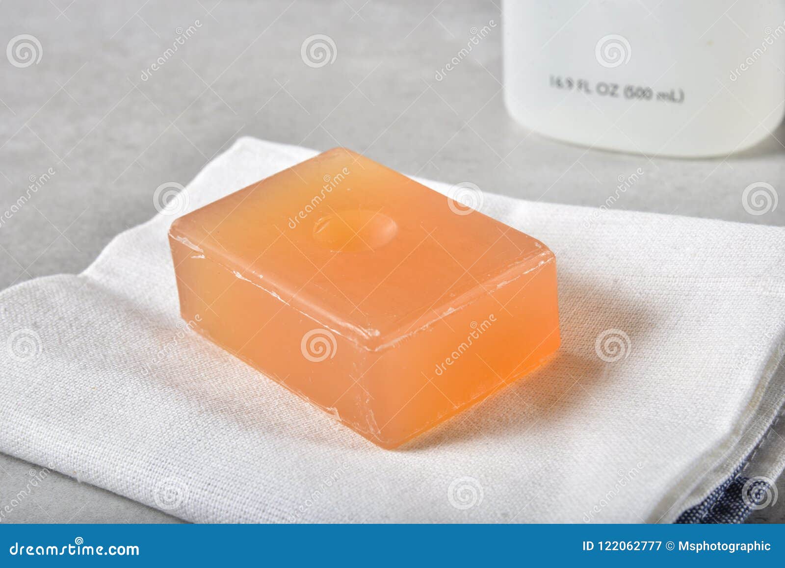 Sabao Da Glicerina Da Alfazema Imagem De Stock Imagem De Shampoo Infused 122062777