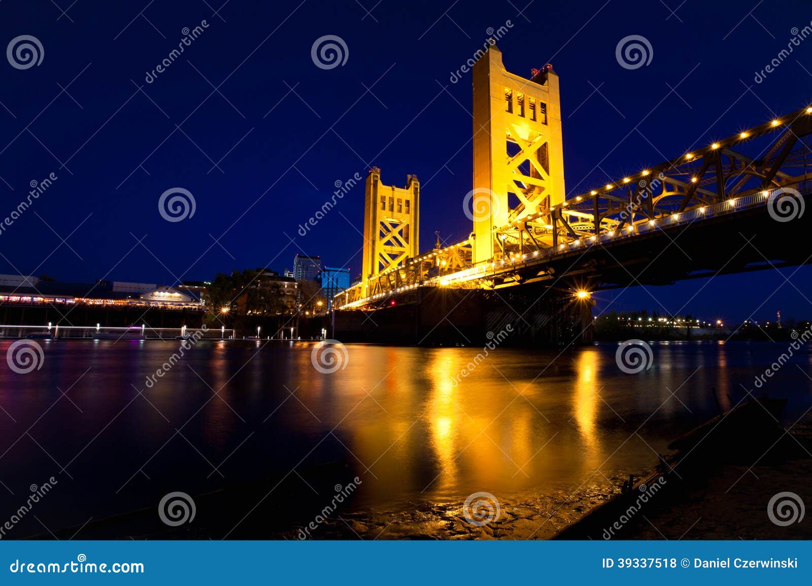 Sacramento Bridge editorial stock photo. Image of nights 39337518