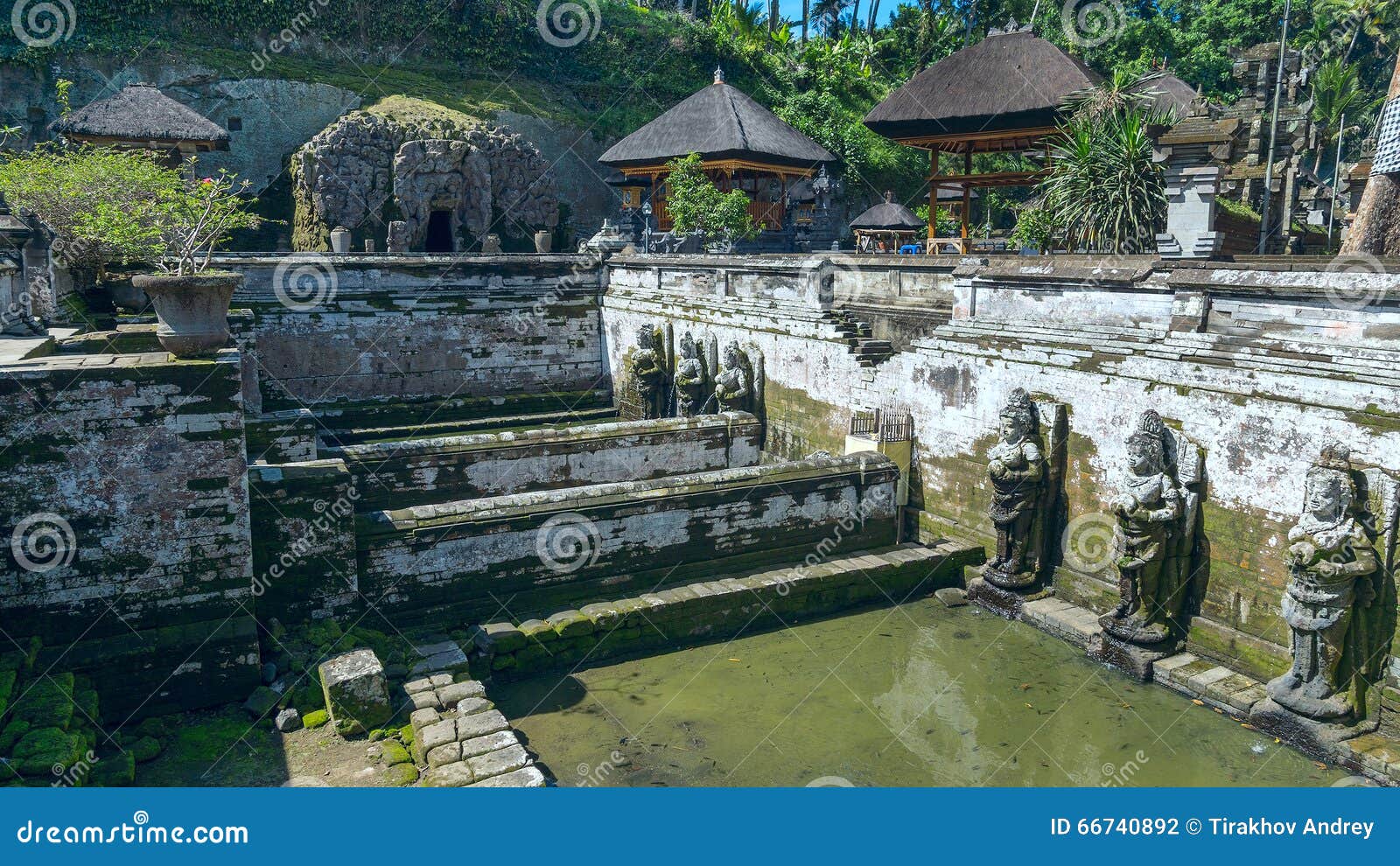 sacred pool at goa gajah ancient temple