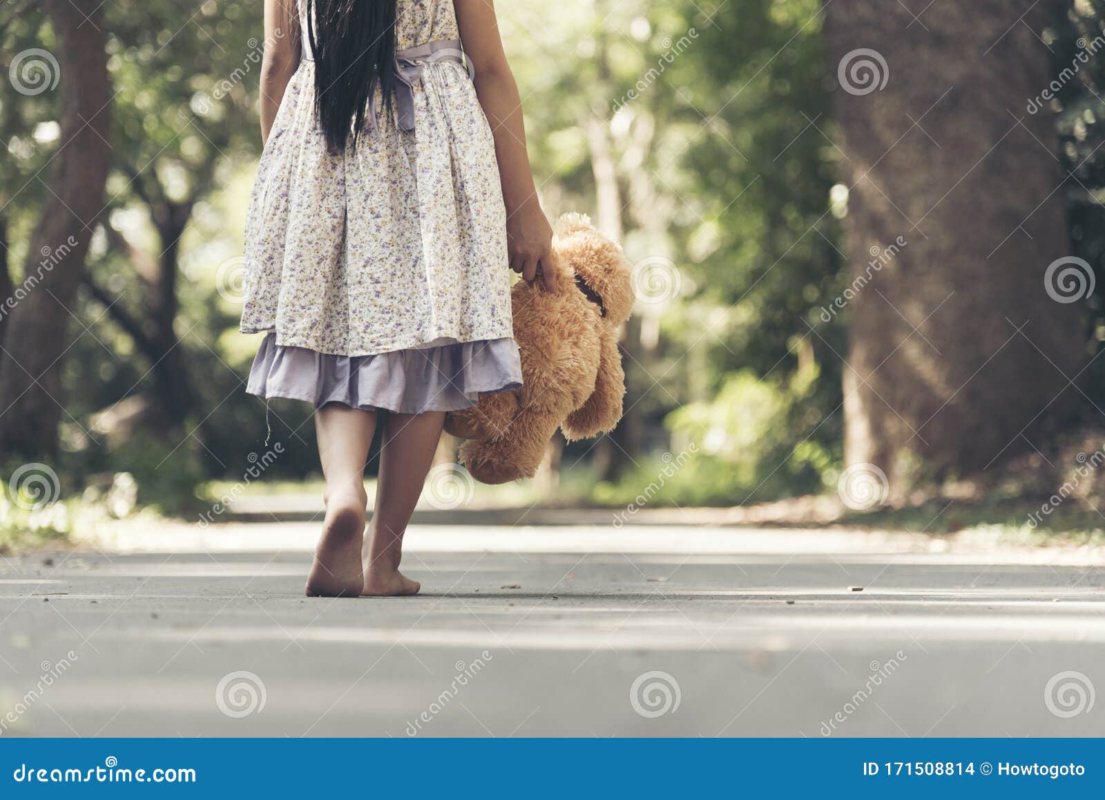 Sad Girl Feeling Alone in the Park. Lonely Concepts Stock Photo ...