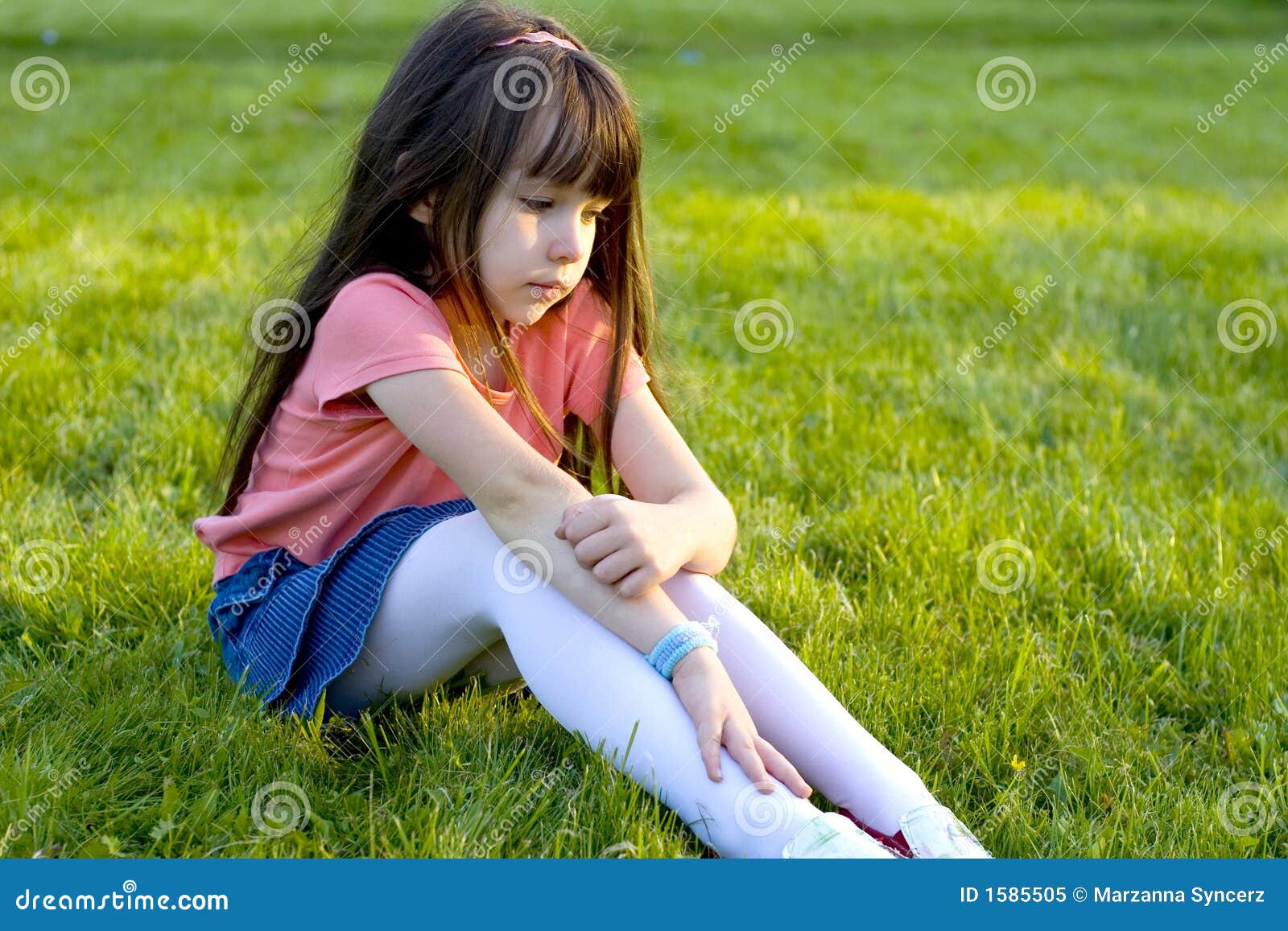 Sad little girl. stock image. Image of distressed, fearful - 1585505