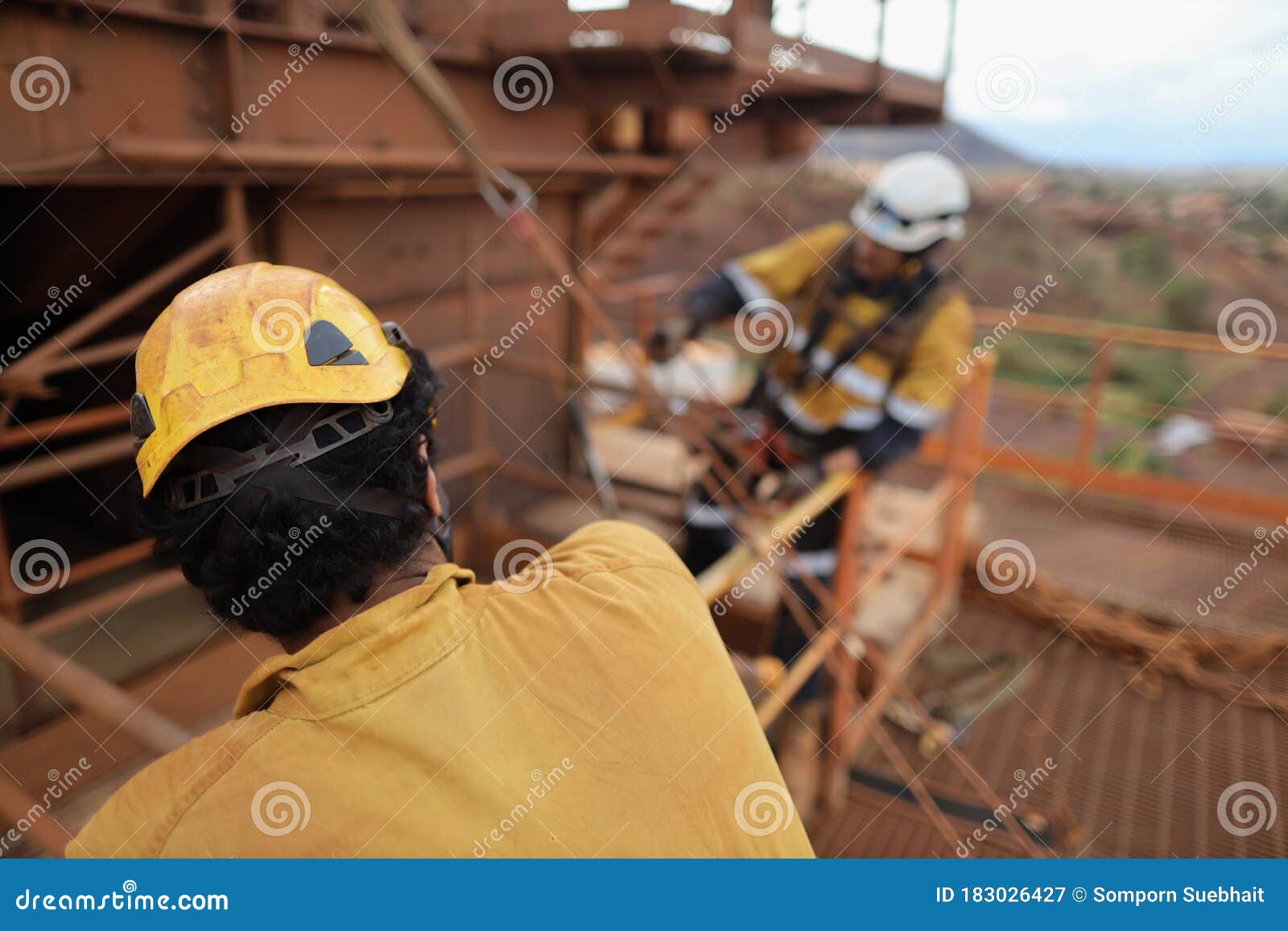 safe workplace senior rope access supervisor technician level 3 pay attention safety on newest workmate first time experience