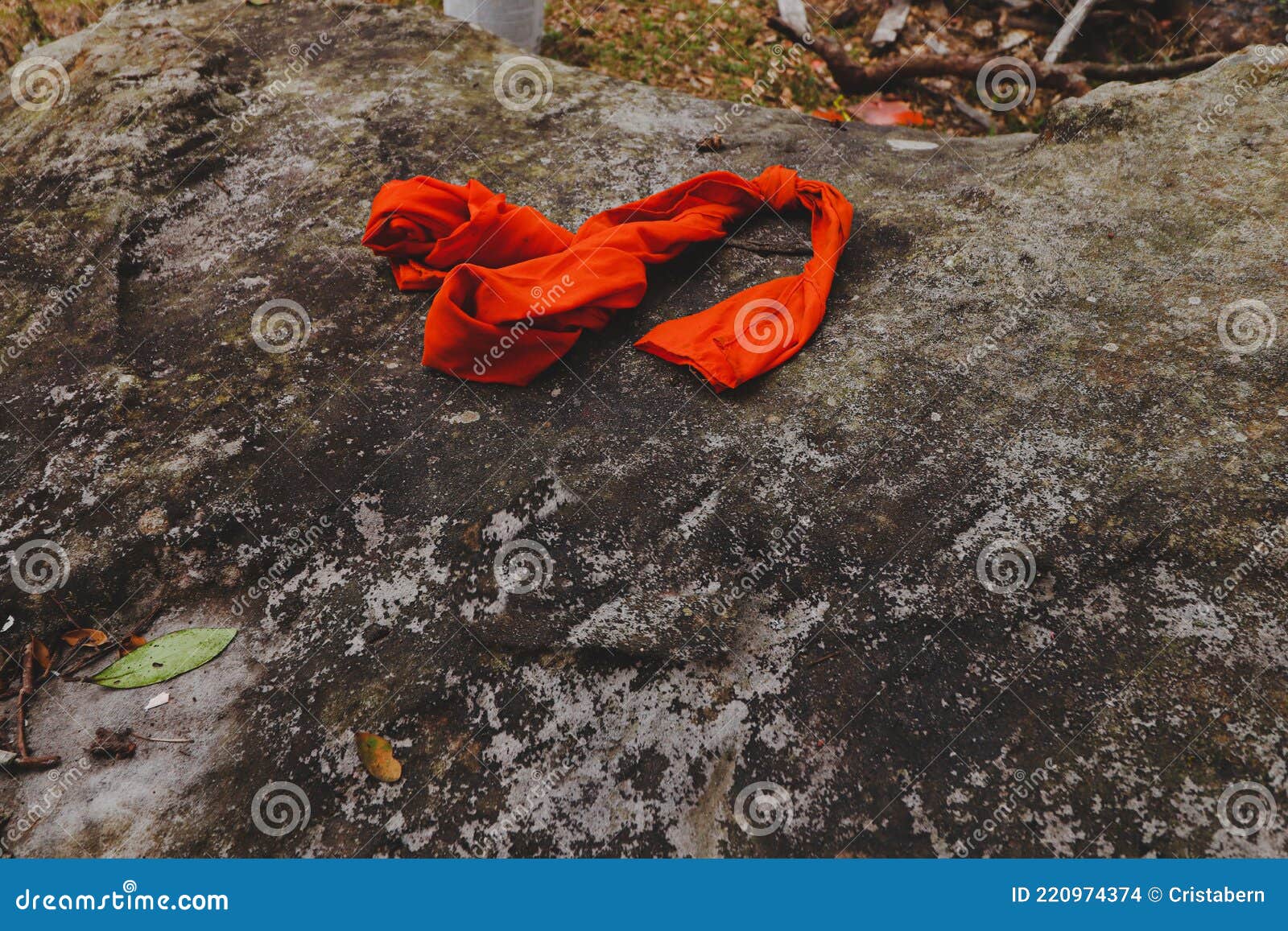 saffron robe used by theravada buddhist monks