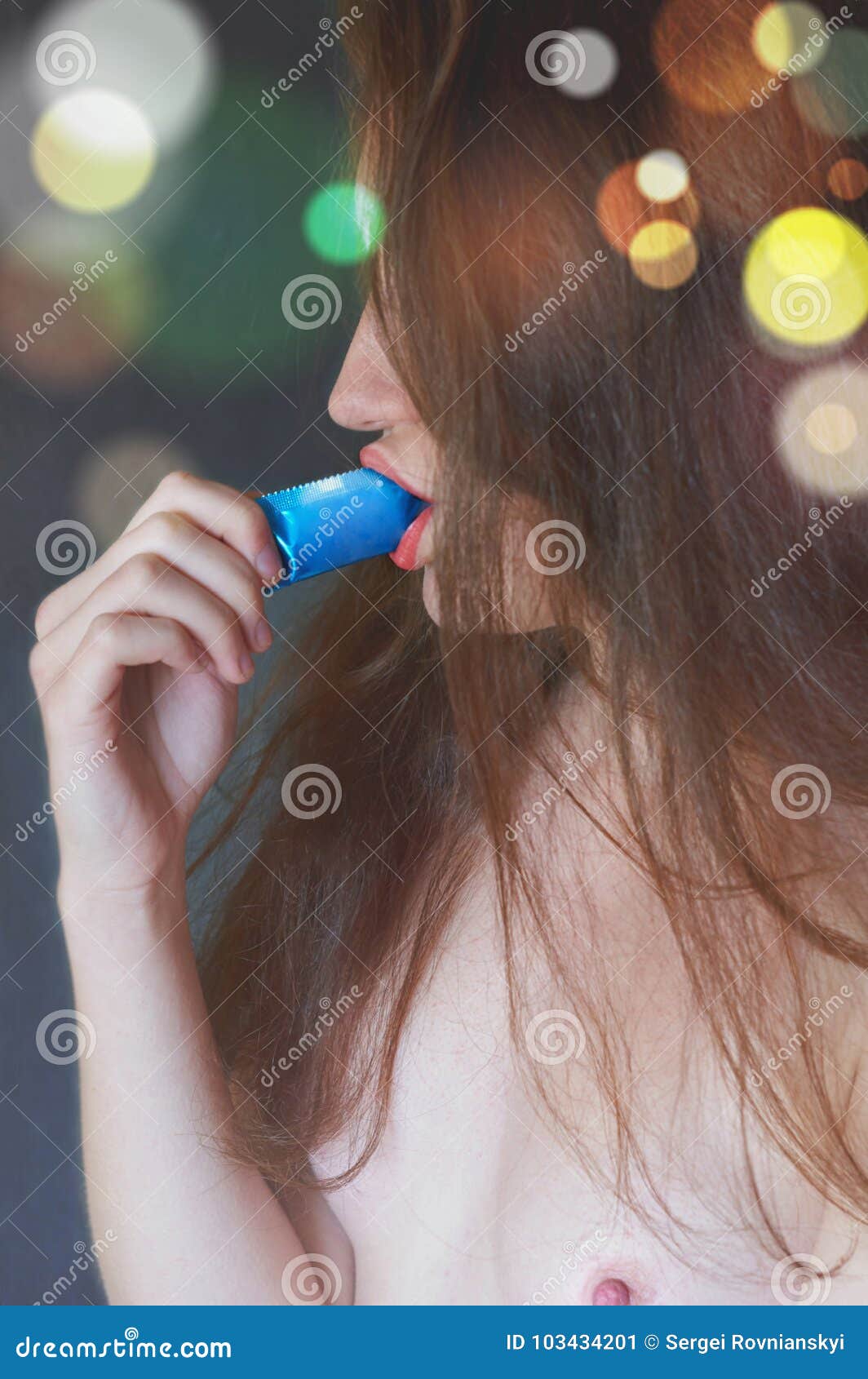 Dem kondom mund mit Kondom überziehen: