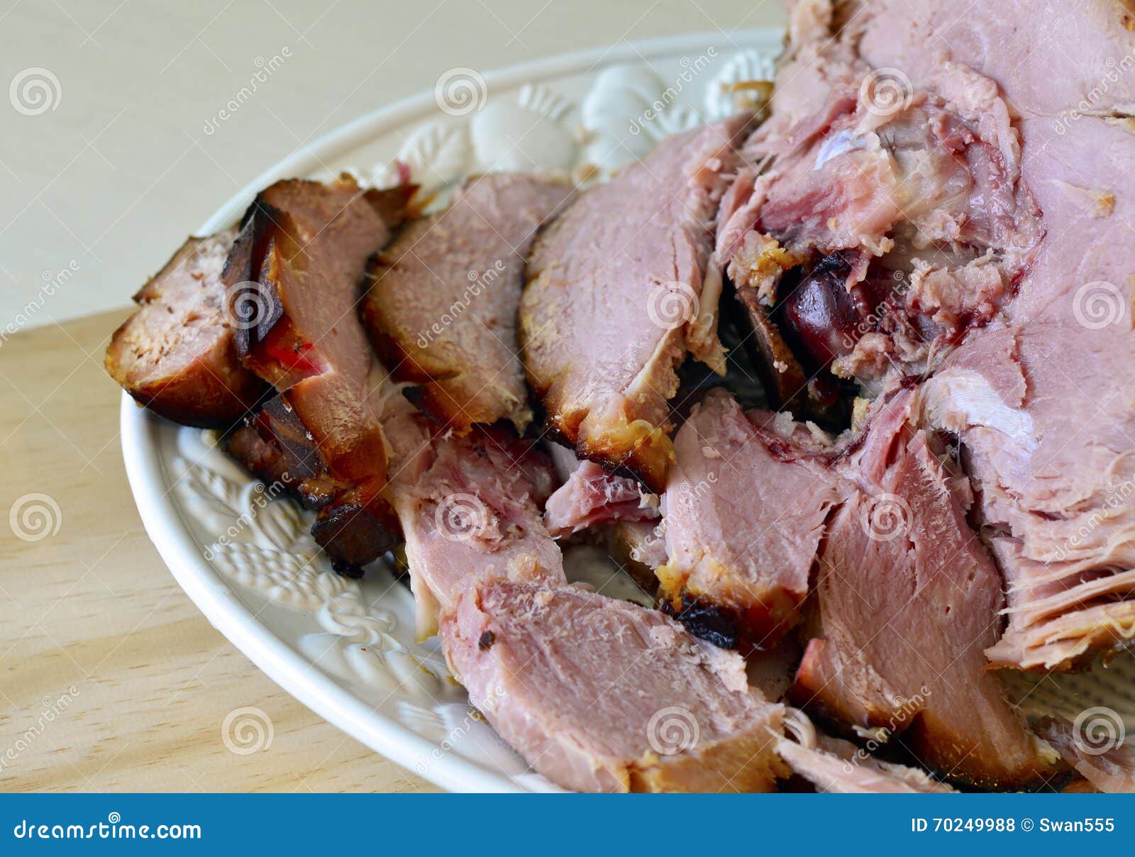 Saftiger Gebackener Schinken Stockfoto - Bild von glasur, fleisch: 70249988