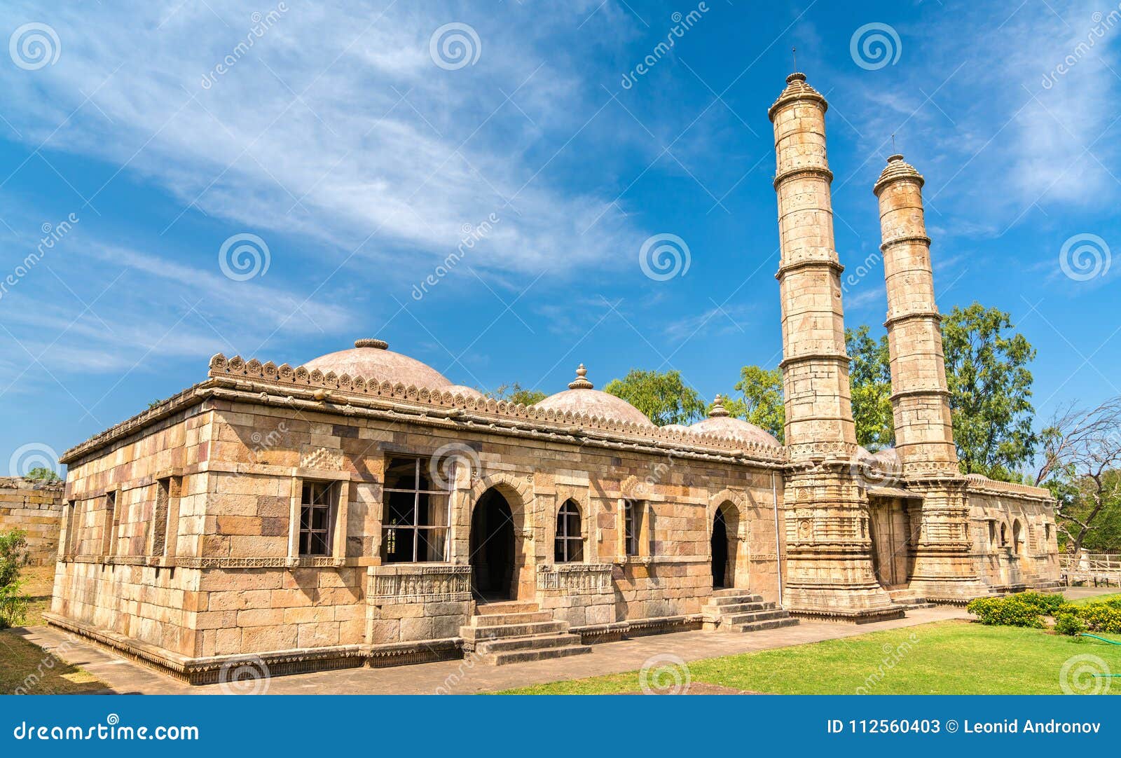 sahar ki masjid at champaner-pavagadh archaeological park. a unesco heritage site in gujarat, india