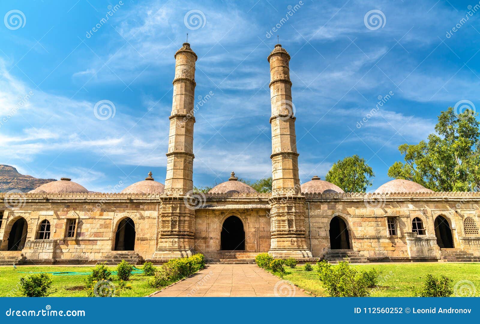 sahar ki masjid at champaner-pavagadh archaeological park. a unesco heritage site in gujarat, india