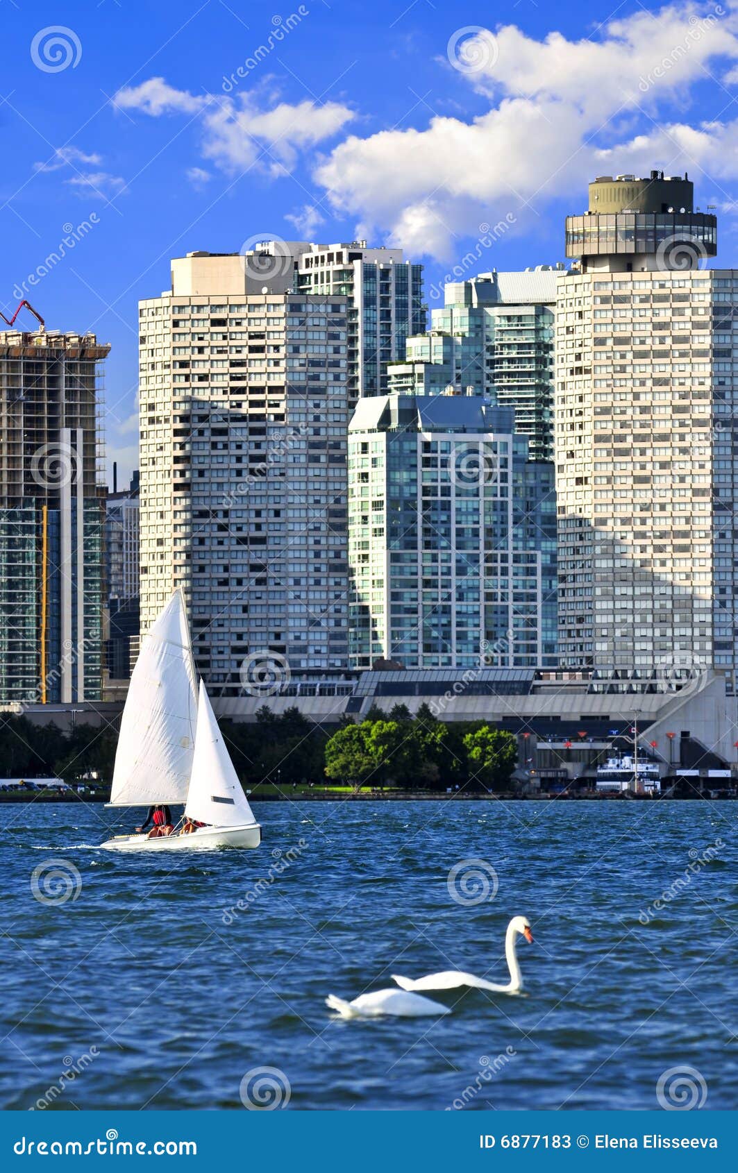 Sailing in Toronto harbor stock image. Image of recreation 6877183