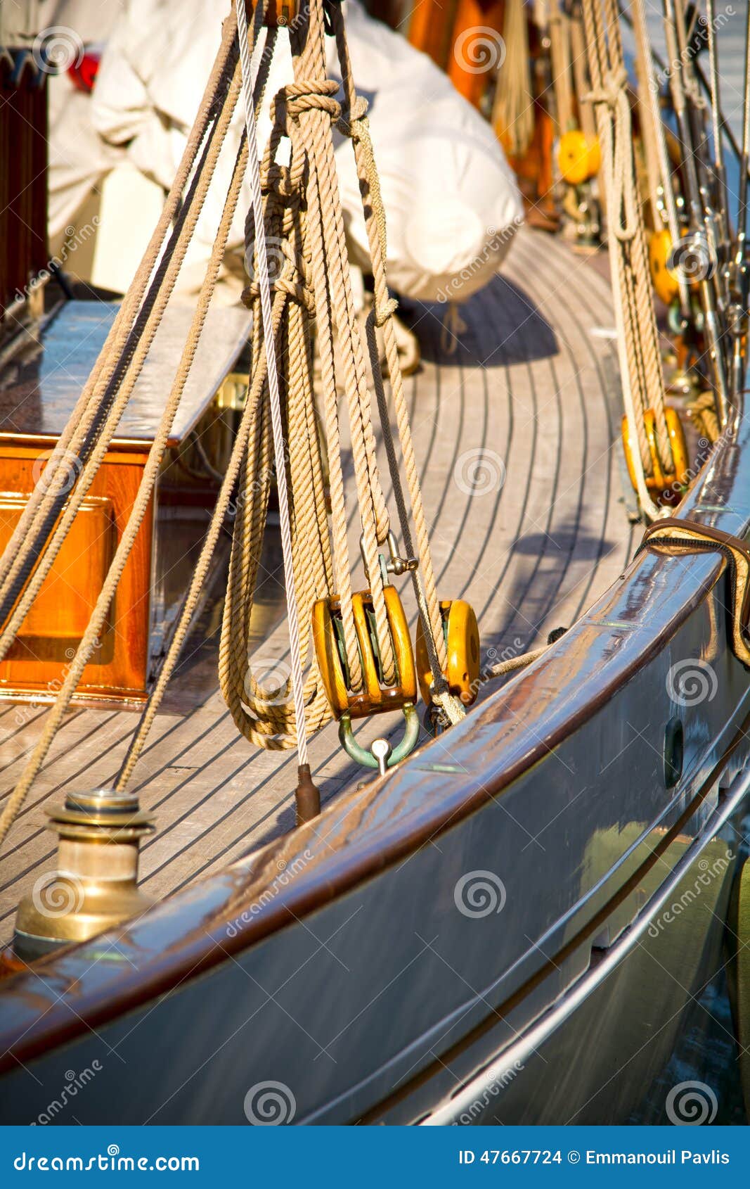 sailing yachts' pulleys and ropes