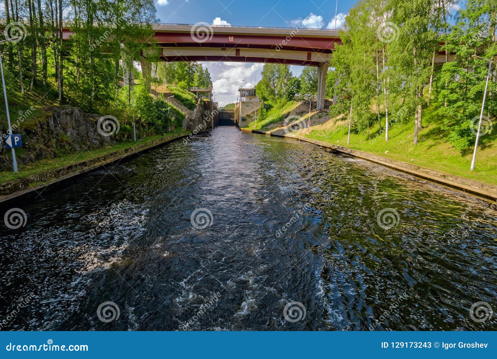 saimaa canal shipping lock